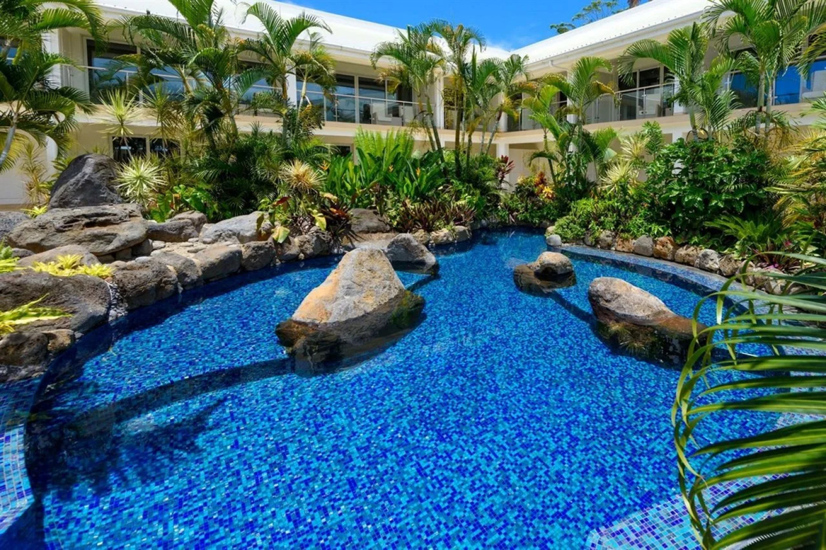 Sheraton Samoa Aggie Grey's Hotel & Bungalows