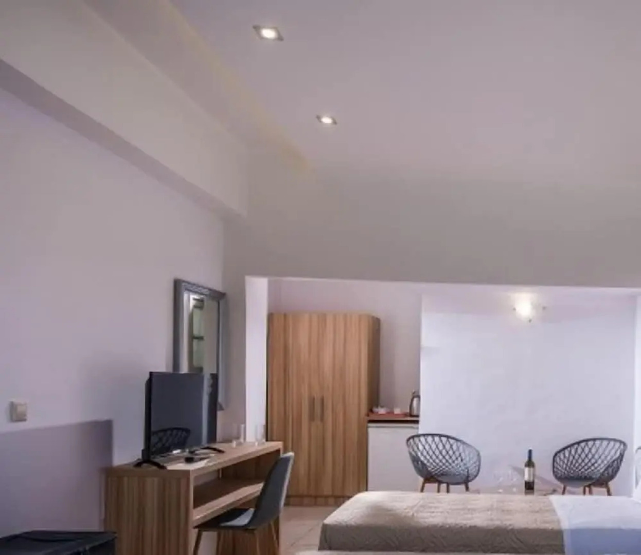 Thania Seaside Smotel - Adults Only