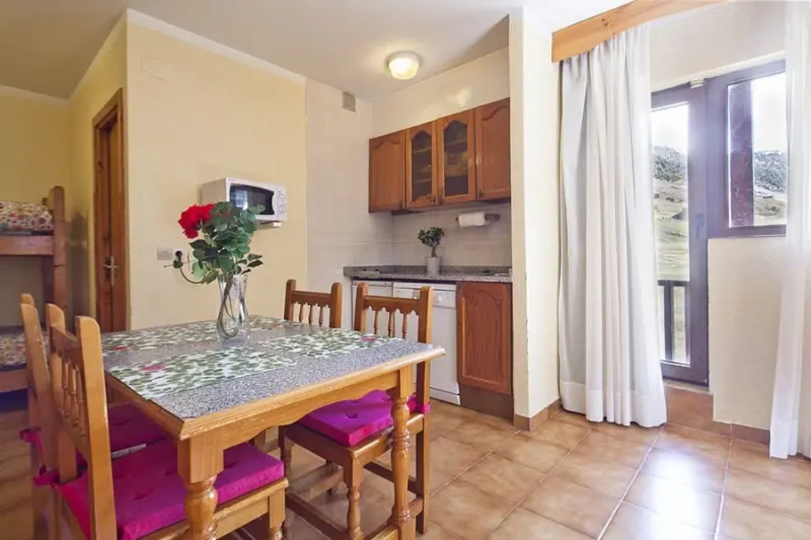 Apartamentos Deu Sol by Habitat