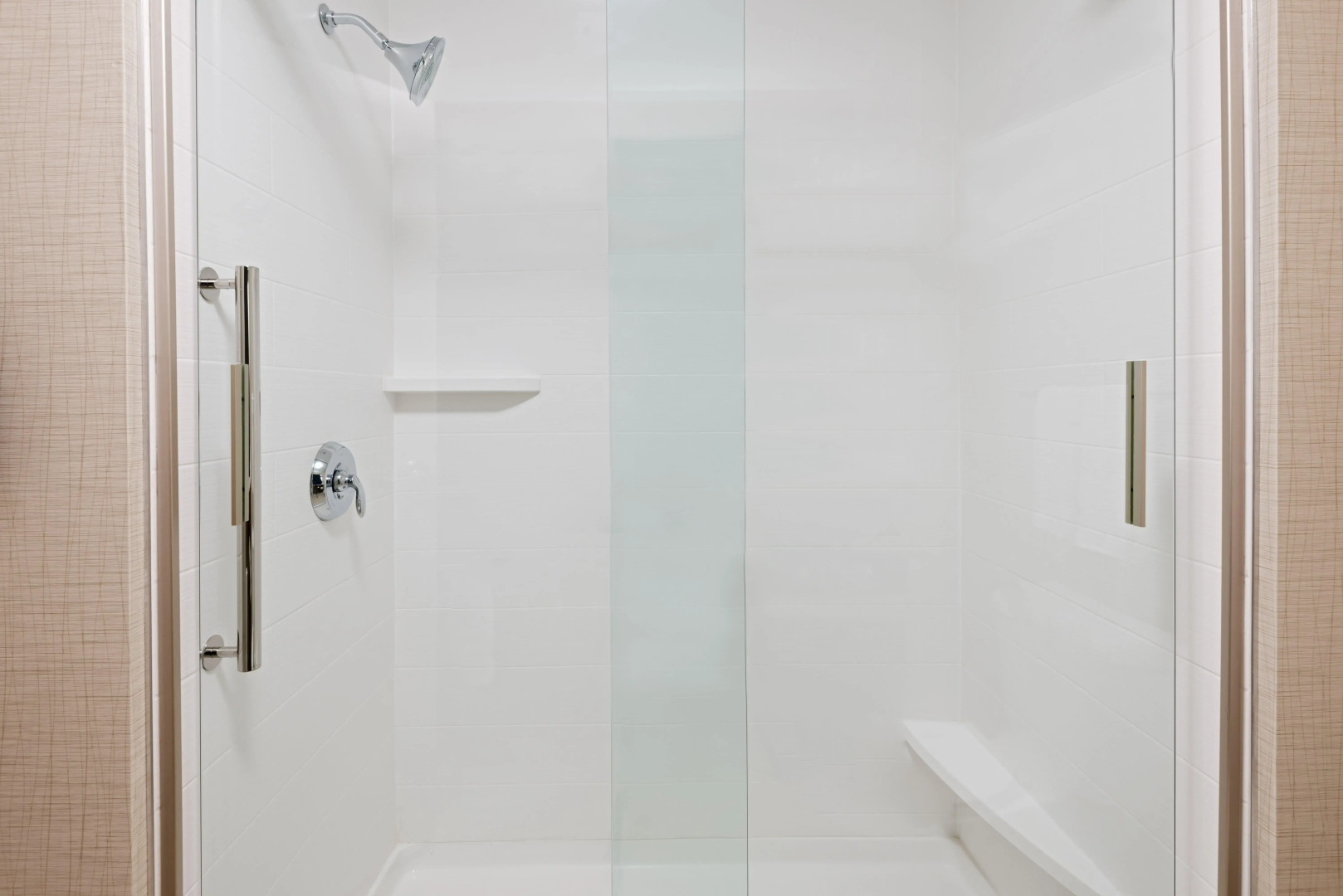 Holiday Inn Express & Suites Columbus Airport East by IHG