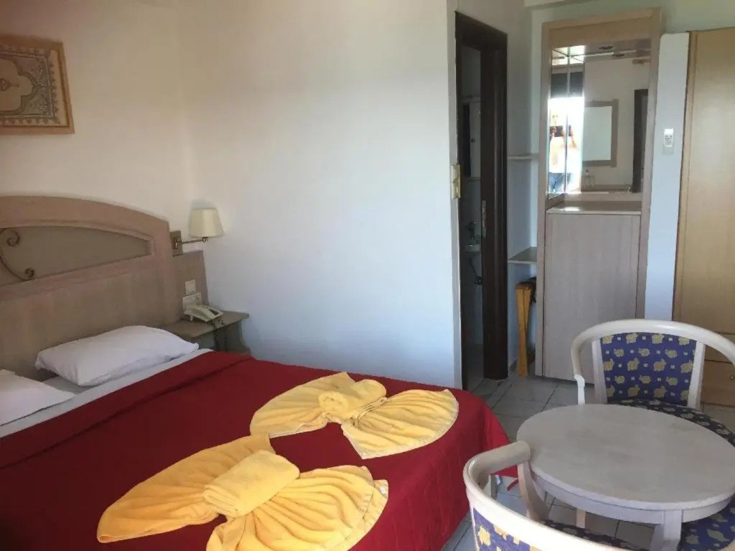 Alexander Beach Hotel