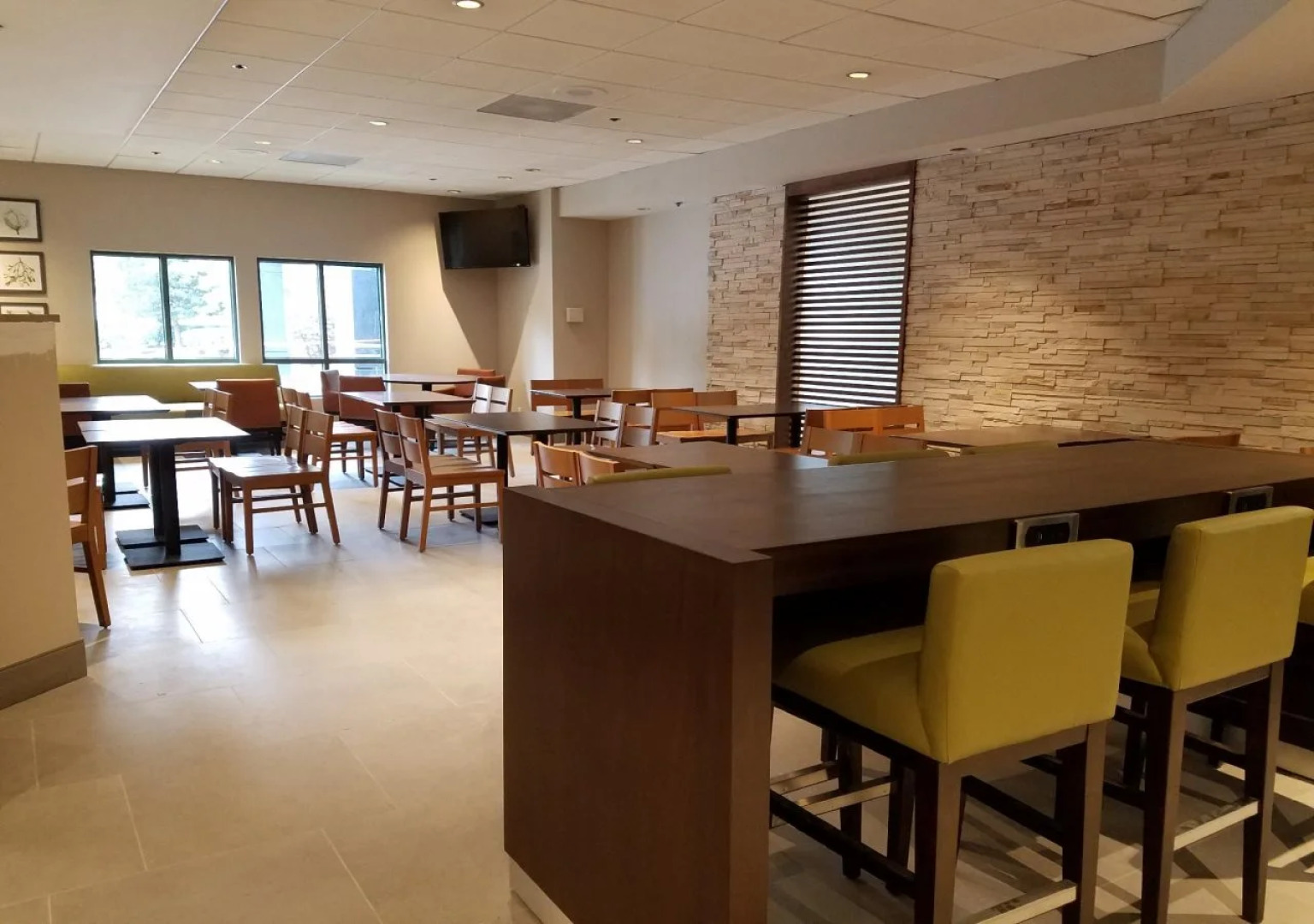 Country Inn & Suites by Radisson, Seattle-Bothell, WA