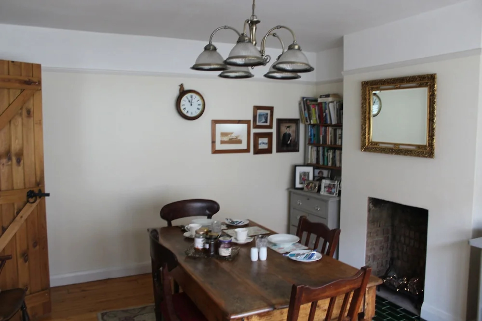 Cranleigh House Bed And Breakfast