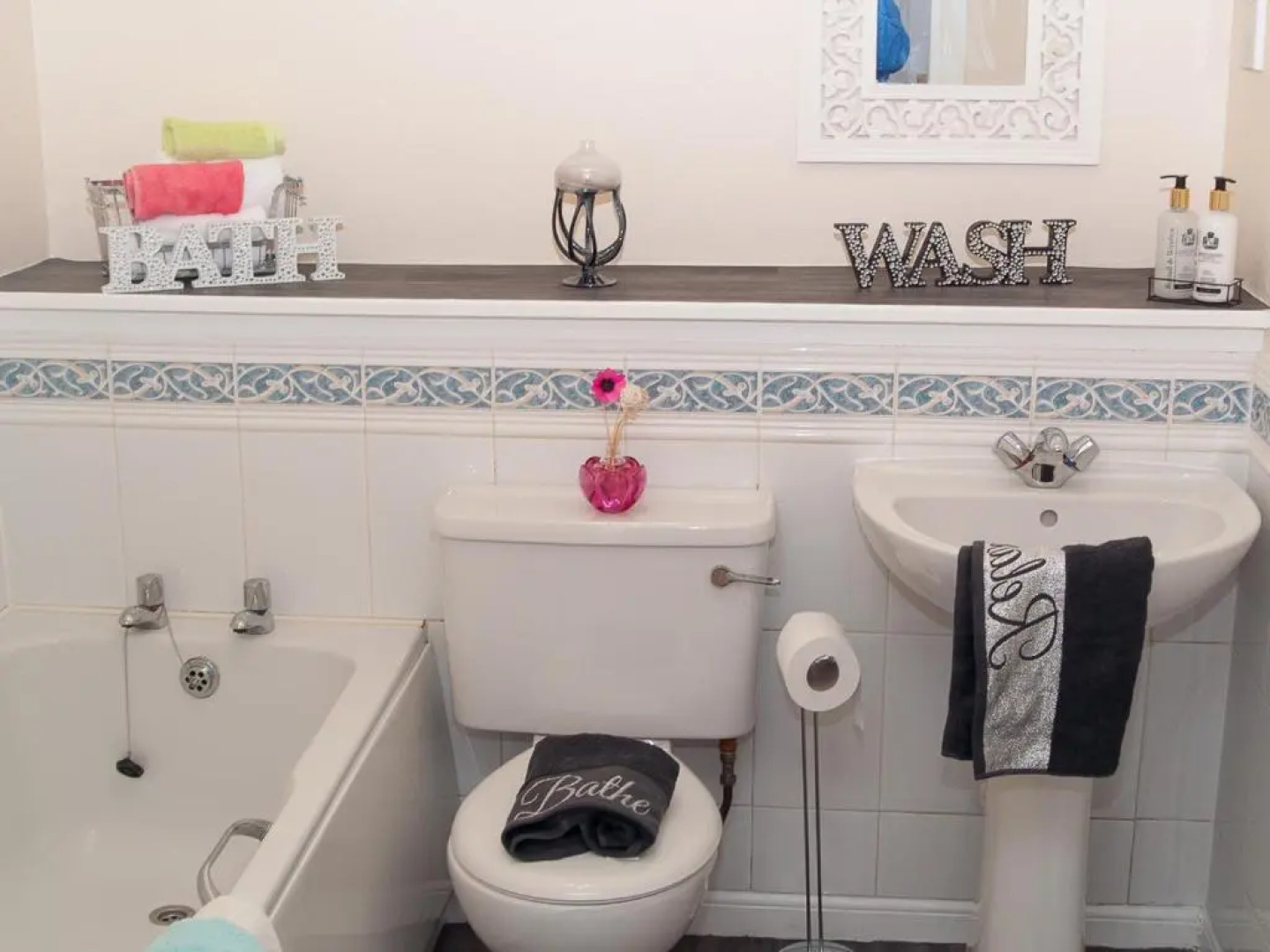 Hla - King Court Apartment 2