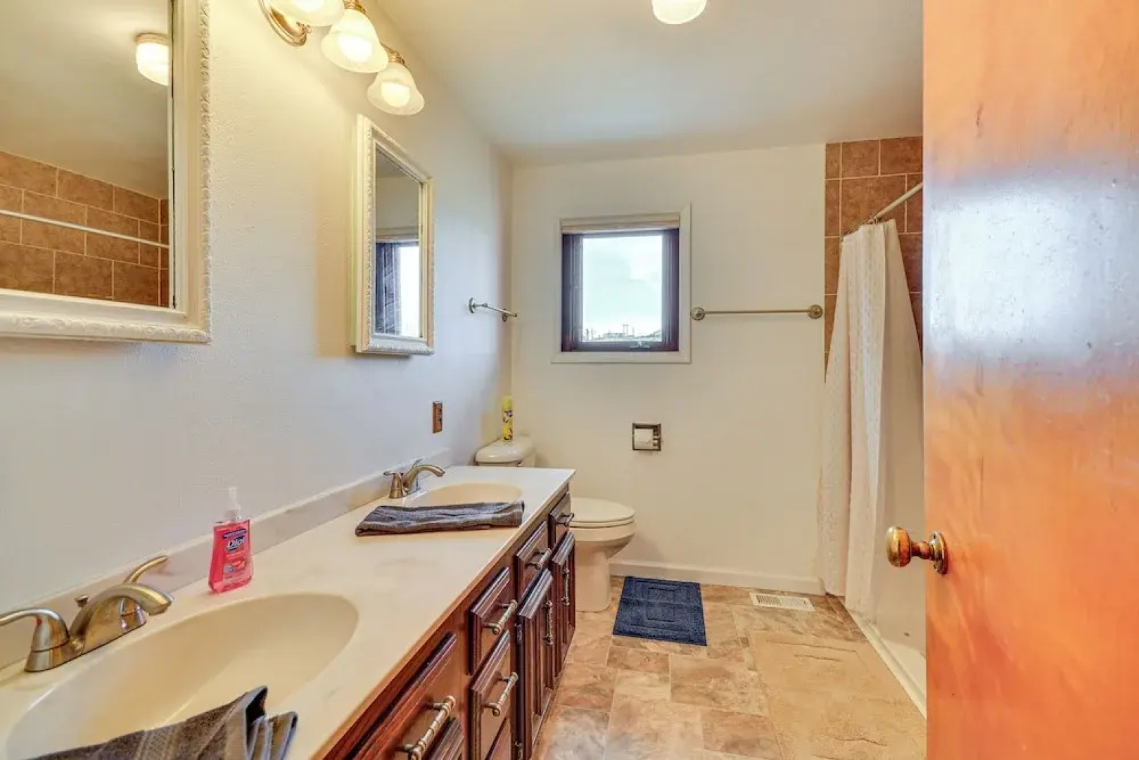 1 Mi to Hot Springs State Park: Rustic Wyoming Gem