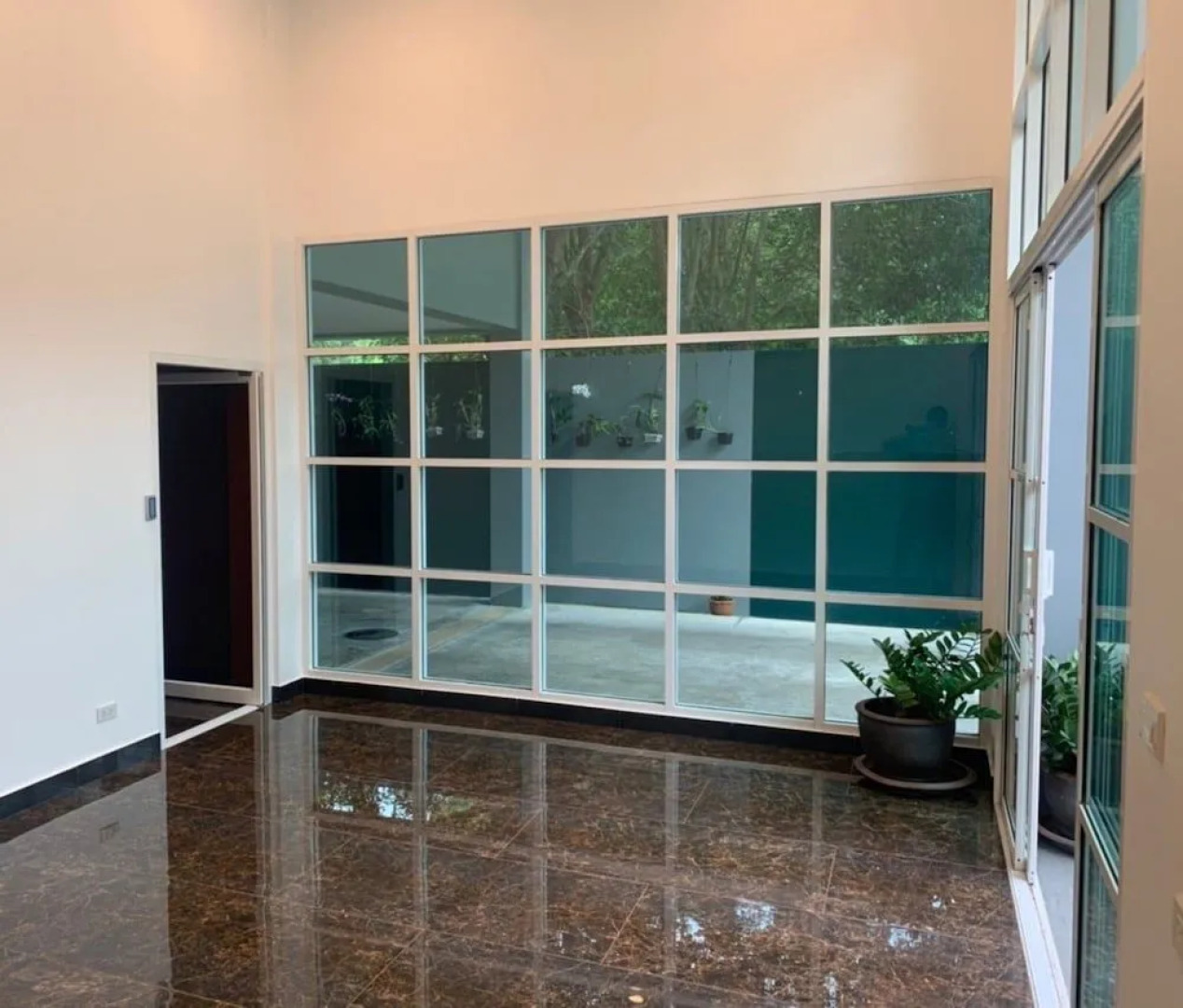 Le'da Private Hotel By Zuzu