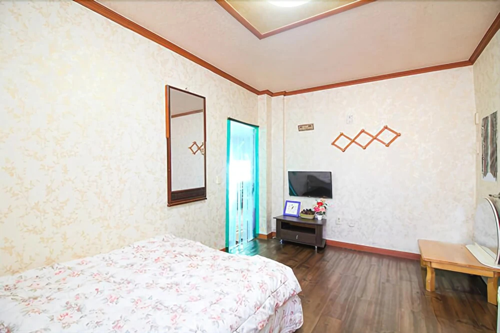 Taean Gat Ford Pension