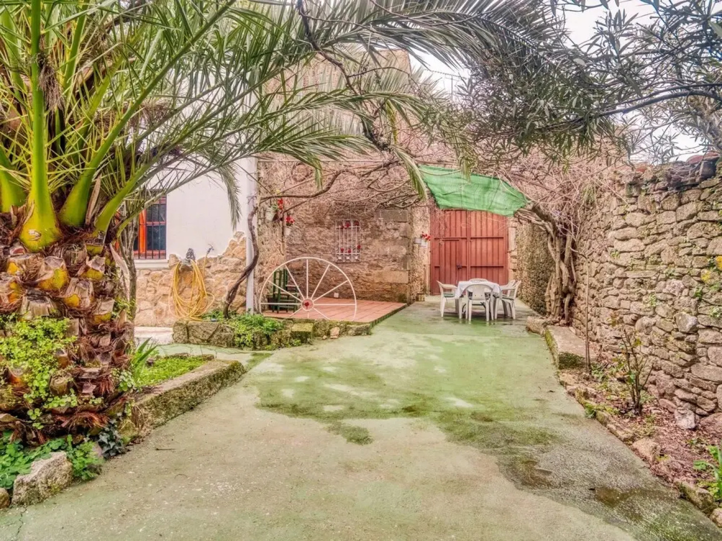 Simplistic Cottage in Barruecopardo With Garden