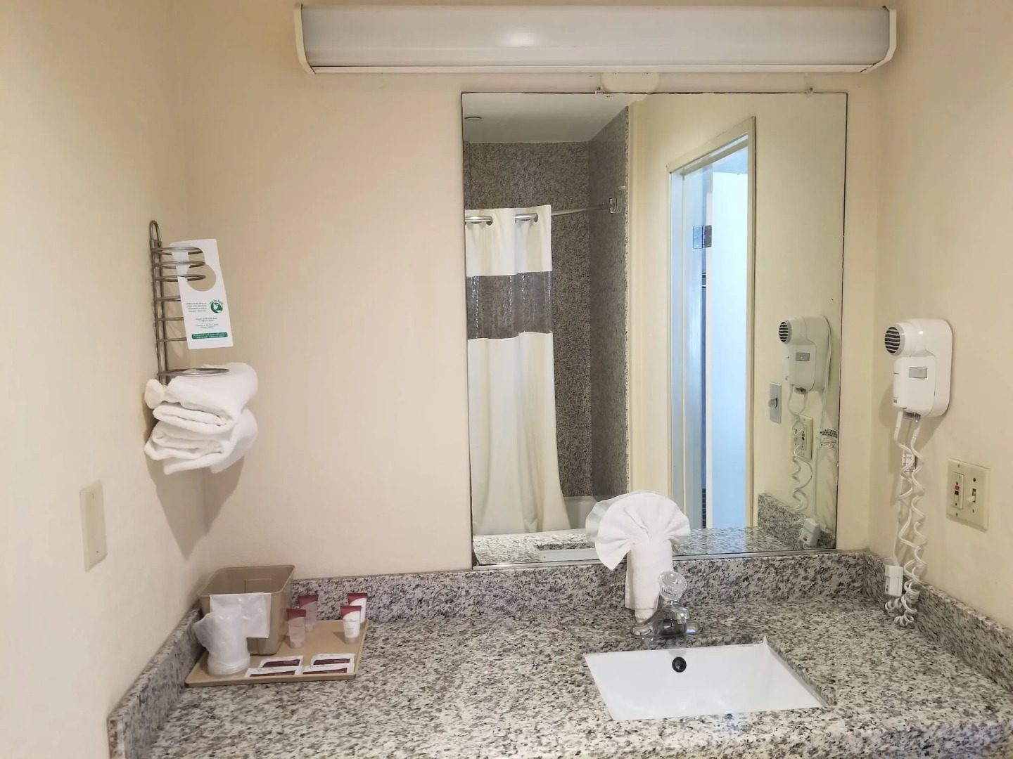 Sunburst Spa & Suites Motel