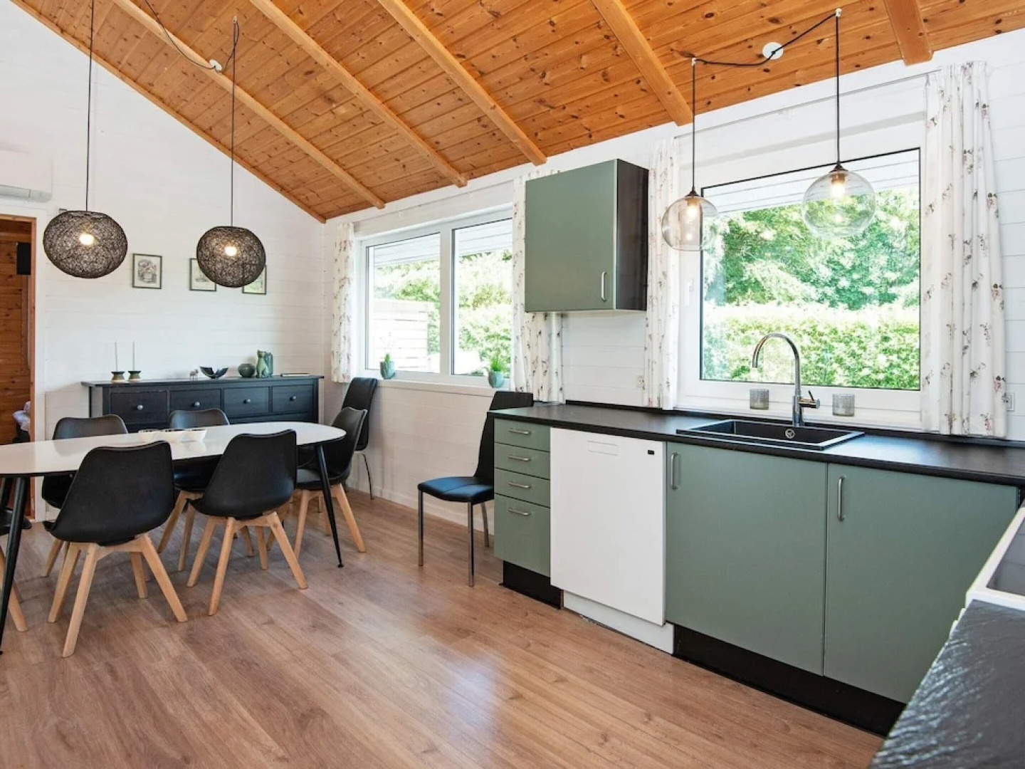 8 Person Holiday Home in Hemmet-by Traum