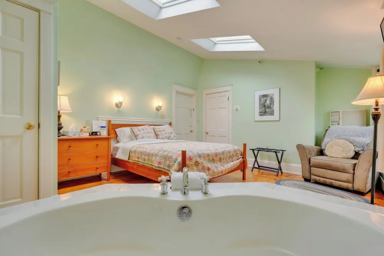 The James Place Inn B&B