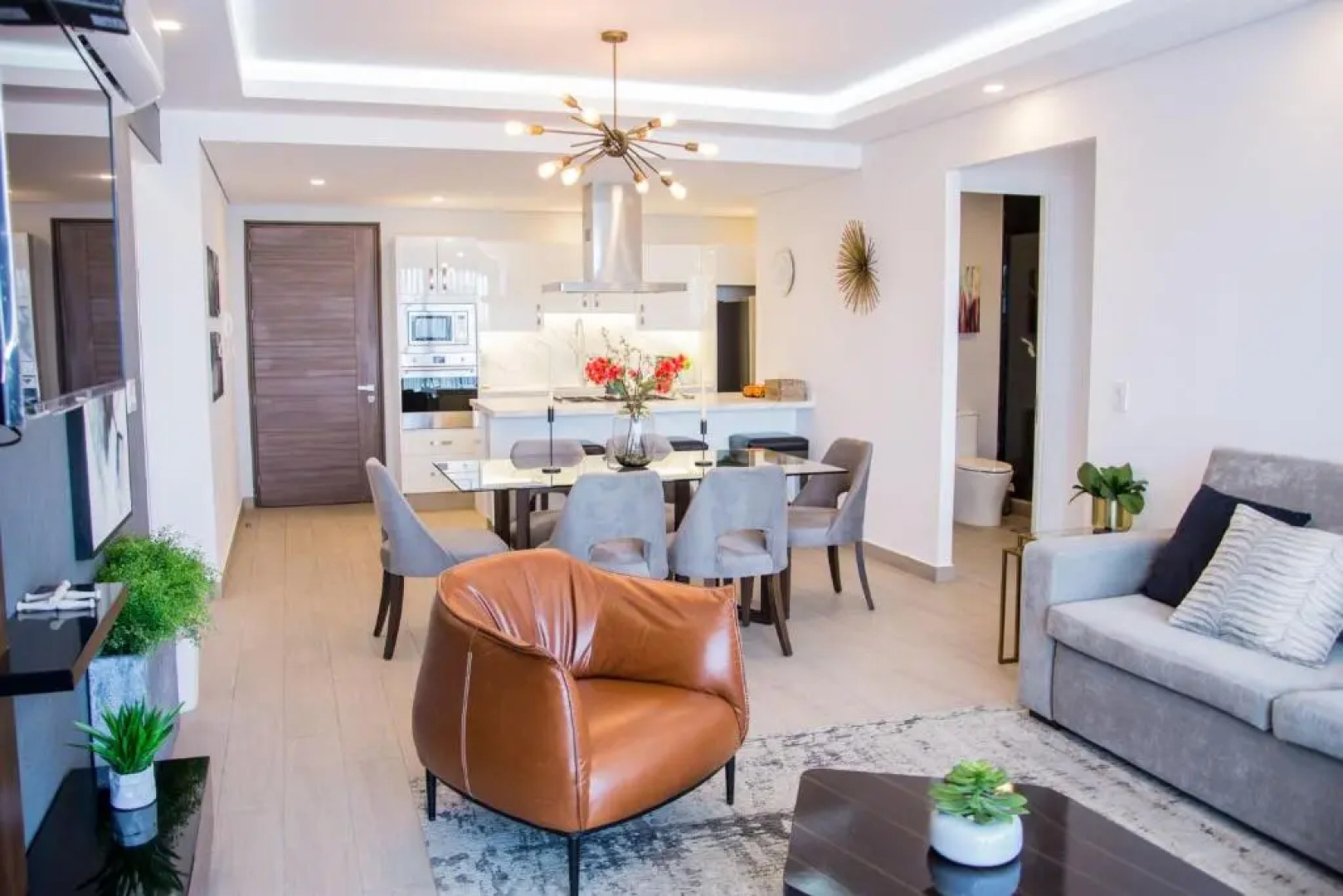 Real View Towers E208 by Casago