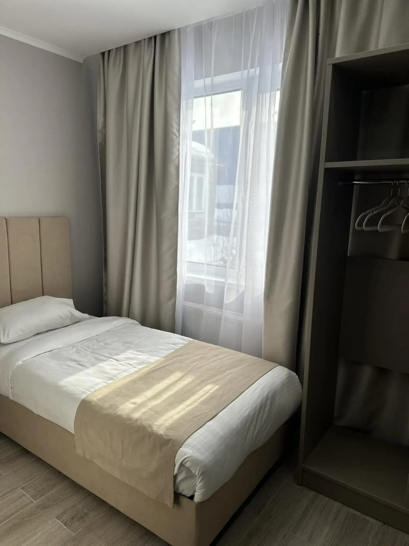 Первомайский