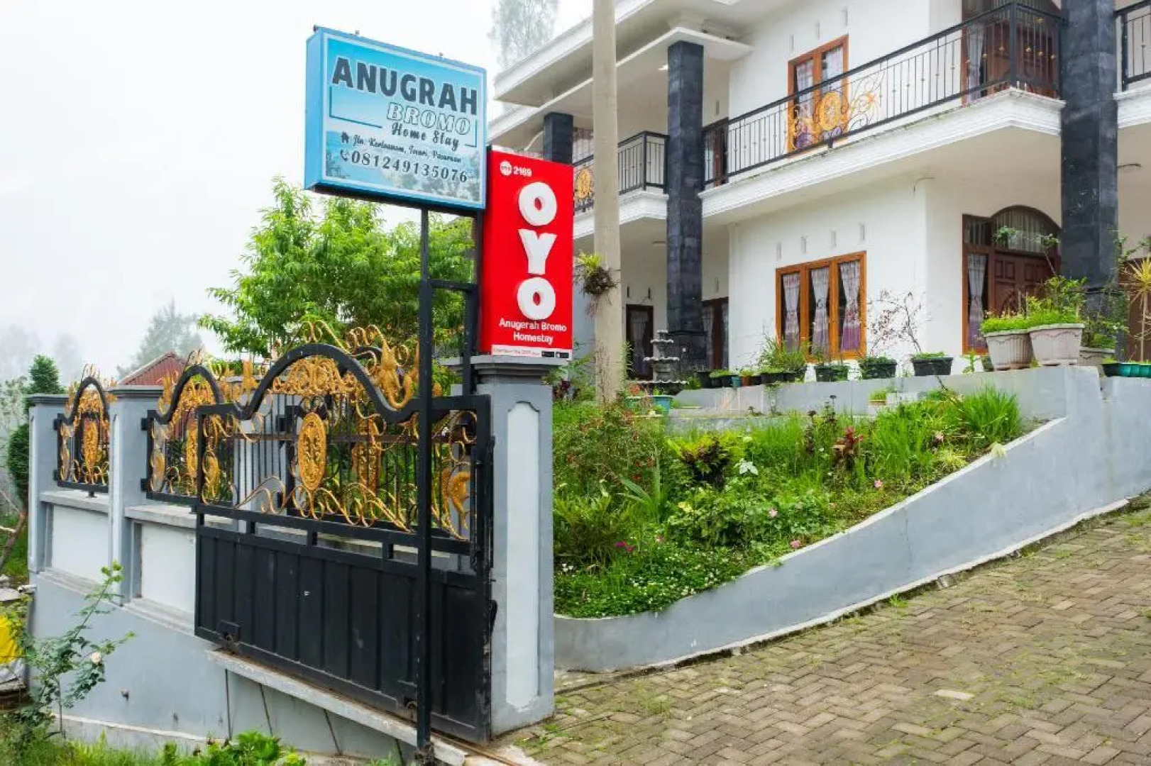 OYO 2169  Anugrah Bromo Homestay