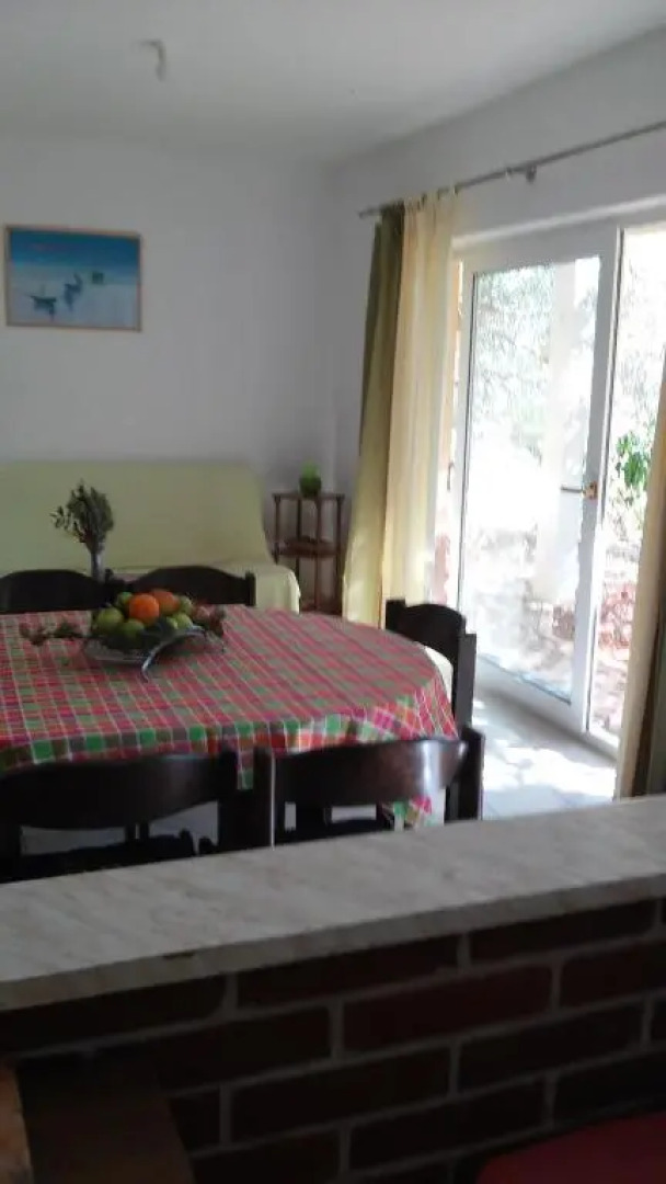 Apartment Sweet Dreams