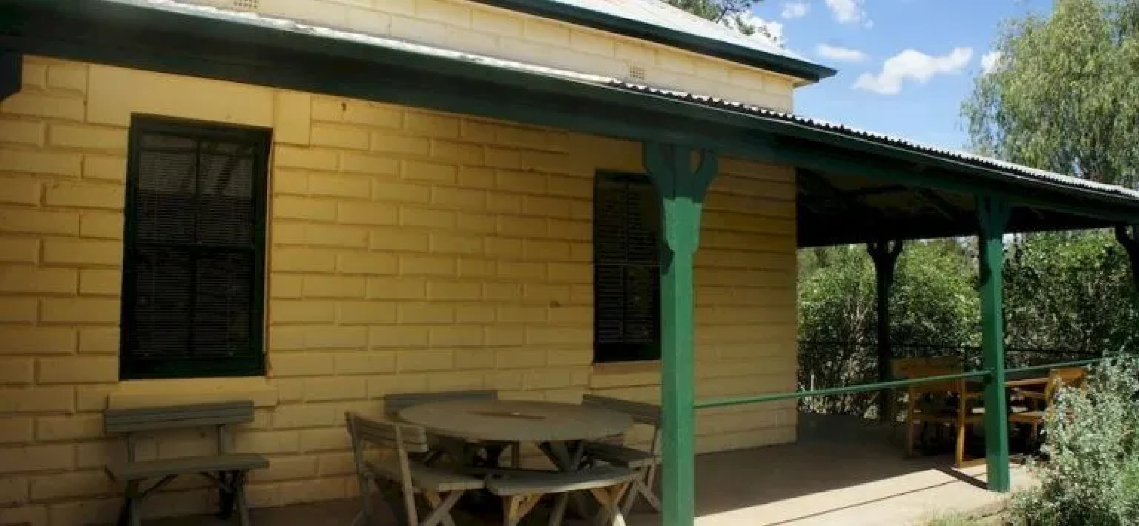 Rosnay Organic Vineyard, Olive Grove, Figs and Farmstay