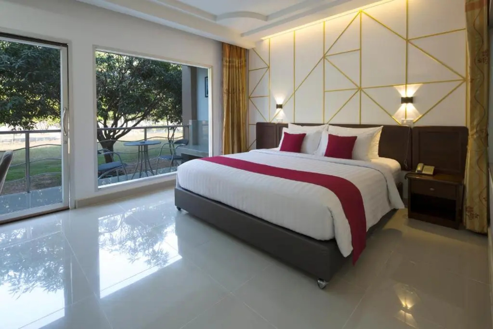 ARAYA HOTEL (SHA Extra Plus)