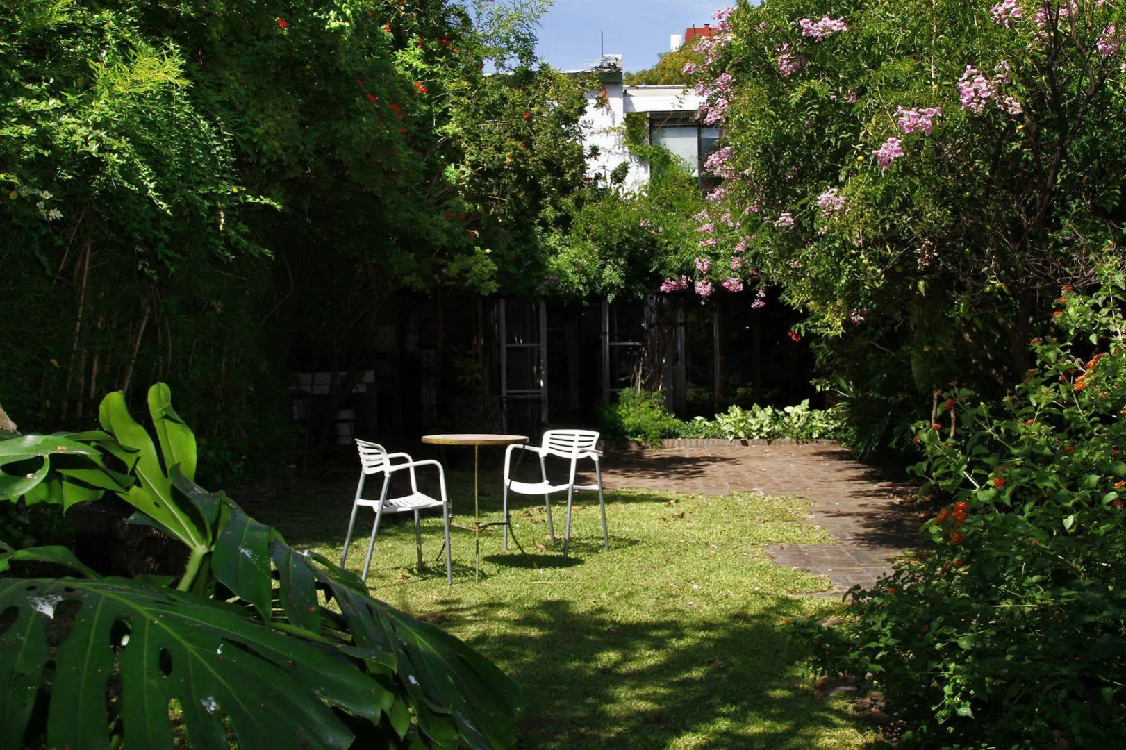 Jam Suites Boutique Hotel