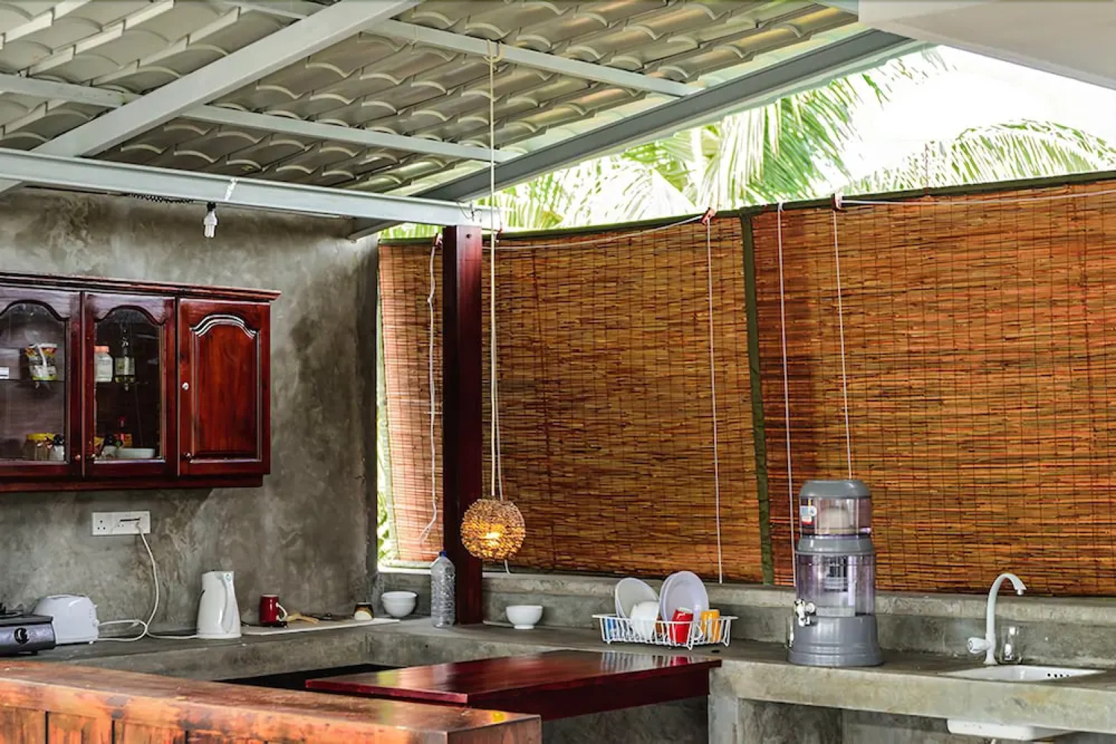 Colombo Beach Hostel