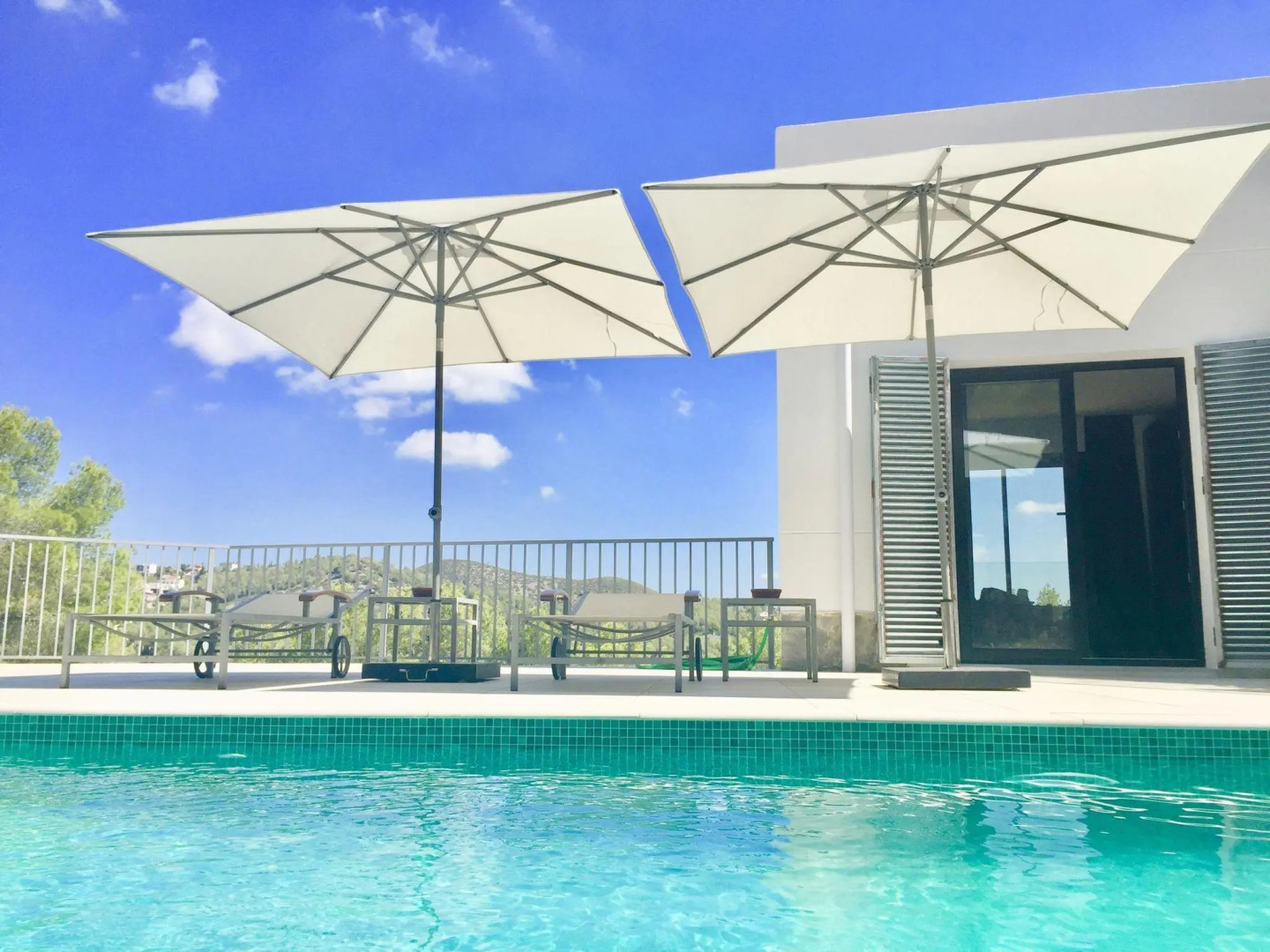 Luxurious house with private pool and fantastic view for 6 people in Olivella