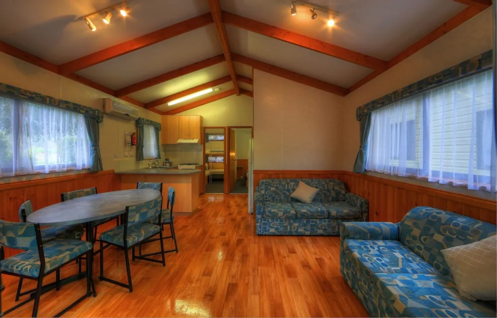 Bright Accommodation Park