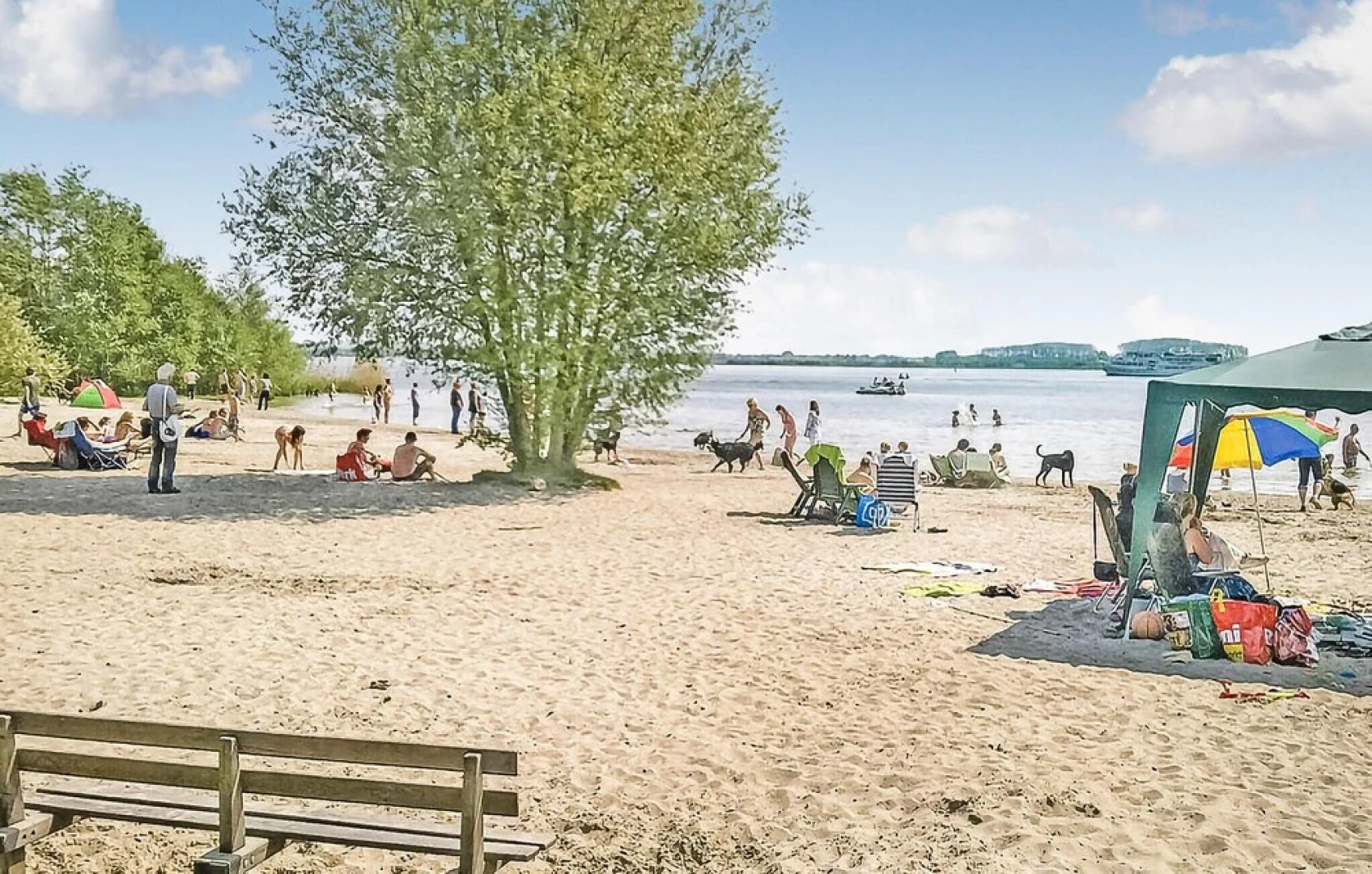 Awesome Home in Zeewolde With 4 Bedrooms, Wifi and Outdoor Swimming Pool