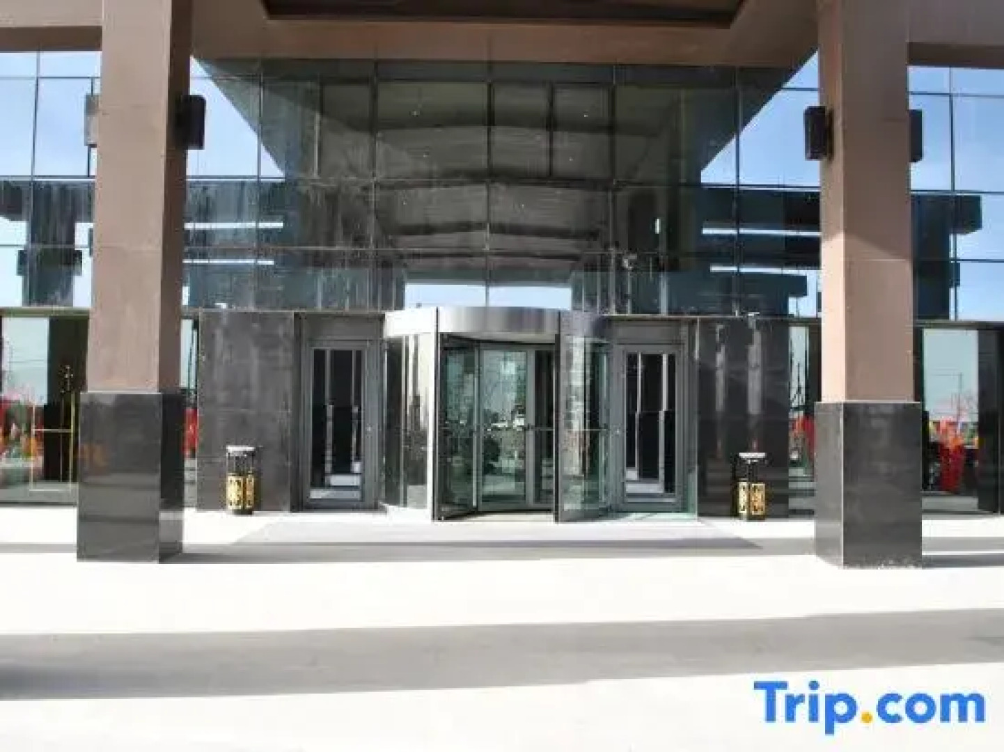 Yunpeng Sunshine Holiday Hotel