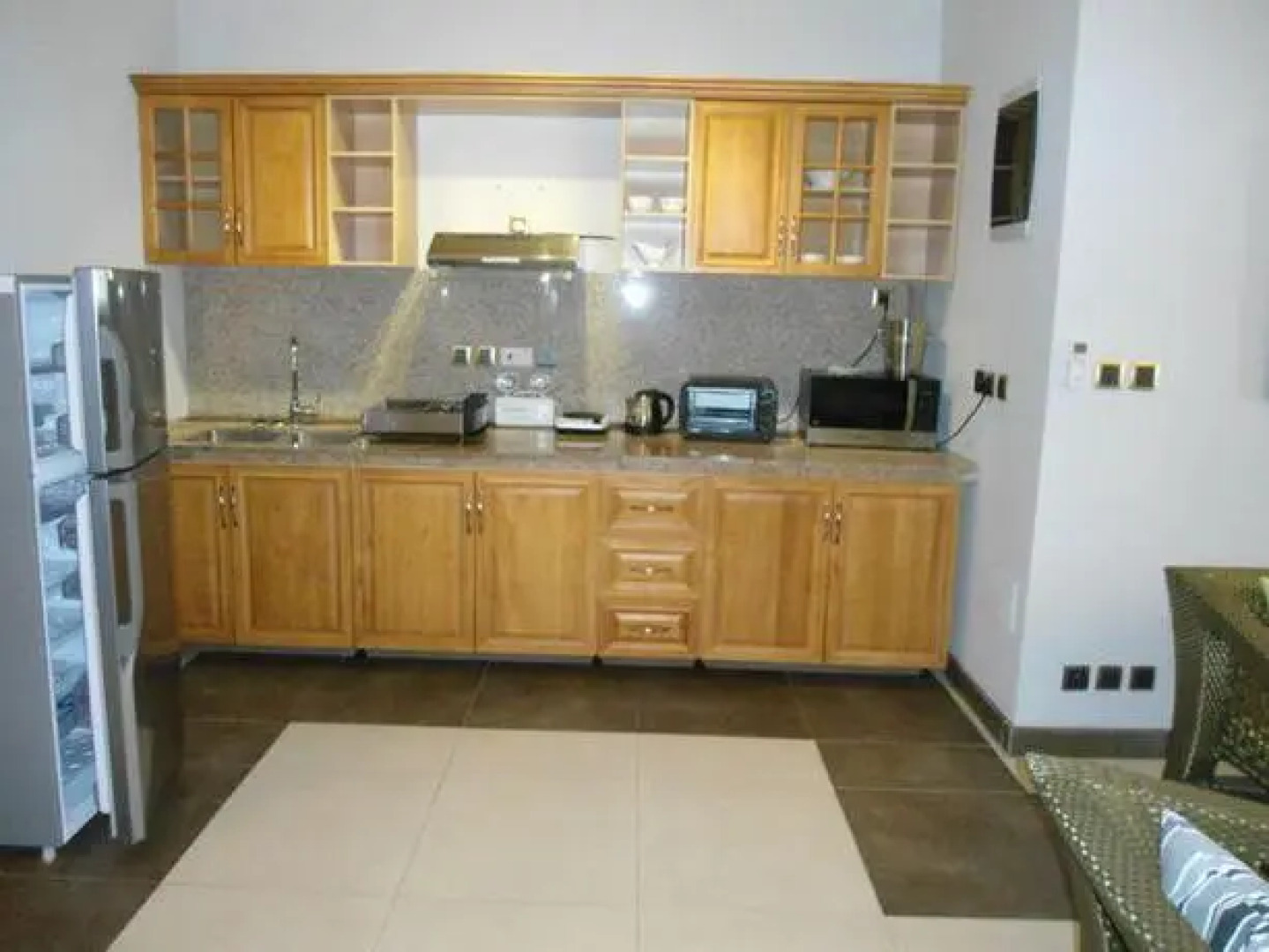 BurNas Beach & Apartments