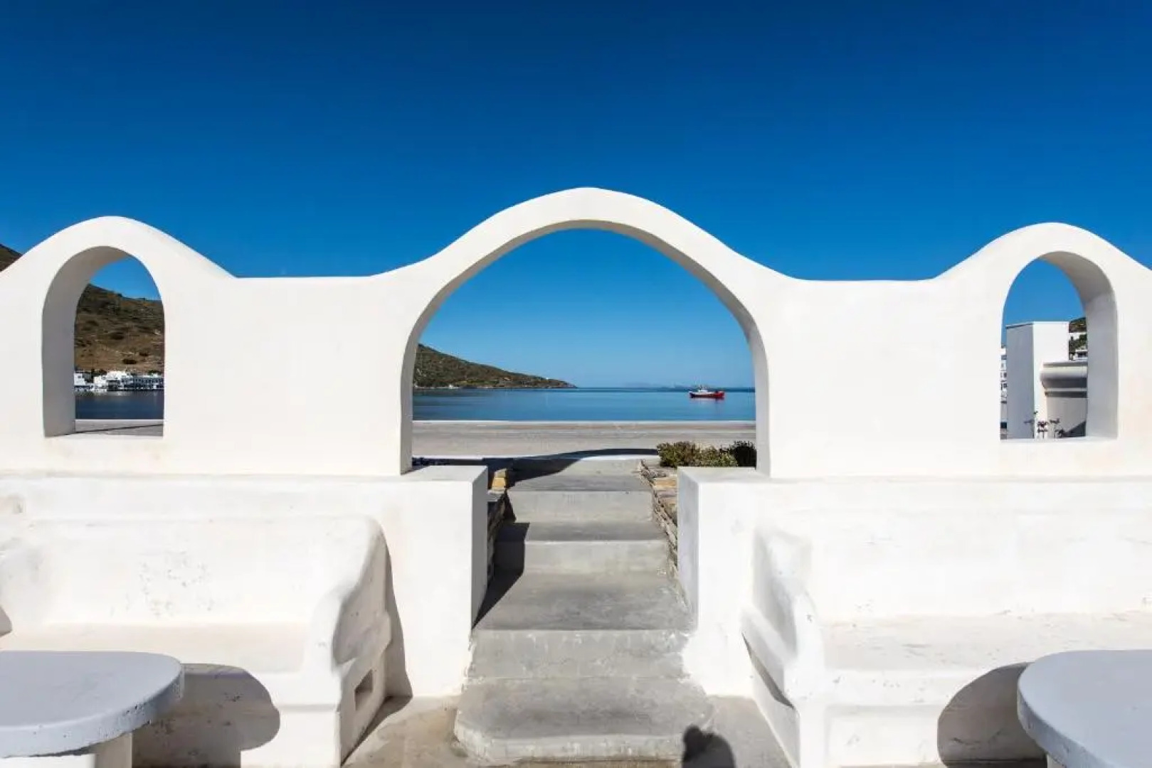 Thomas Villas on the beach Katapola