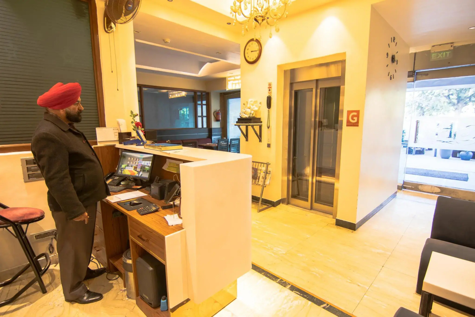 Jullundur Hotel