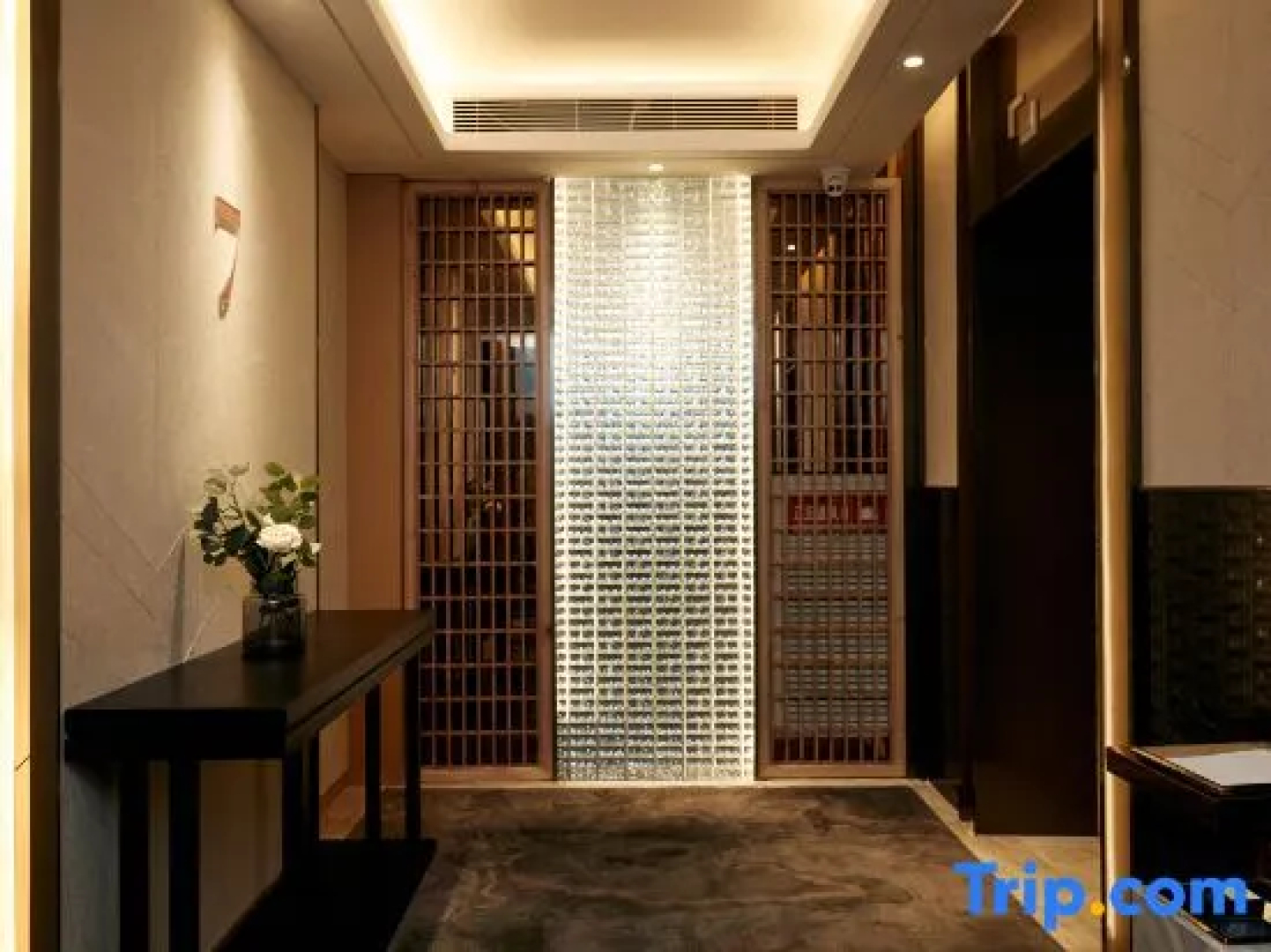 Xing Yi Hai Yu Hotel