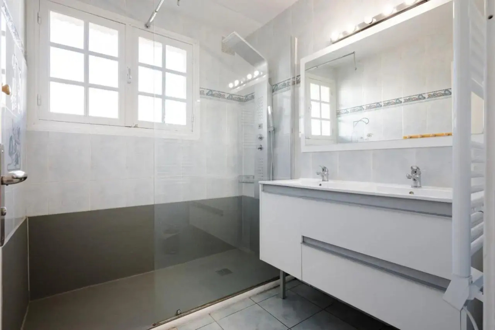 Grand Chalet St-Lary centre 13 à 15 pers