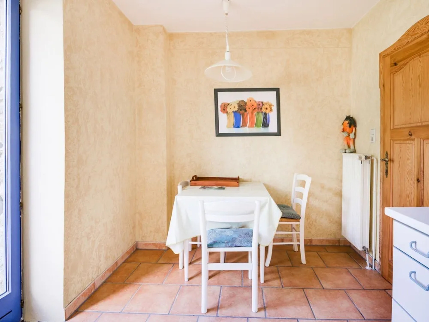 Charming Sea View Apartment in Lozen