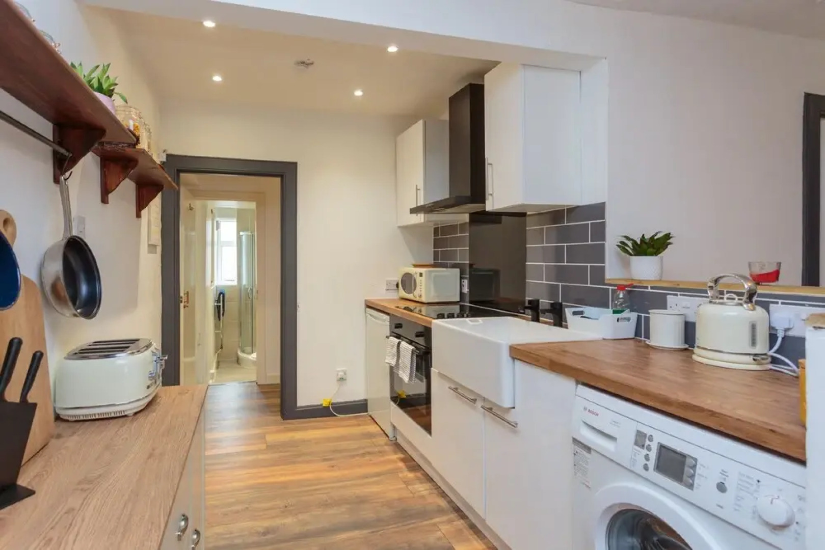 ENTIRE Lovely Modern Scottish Cottage