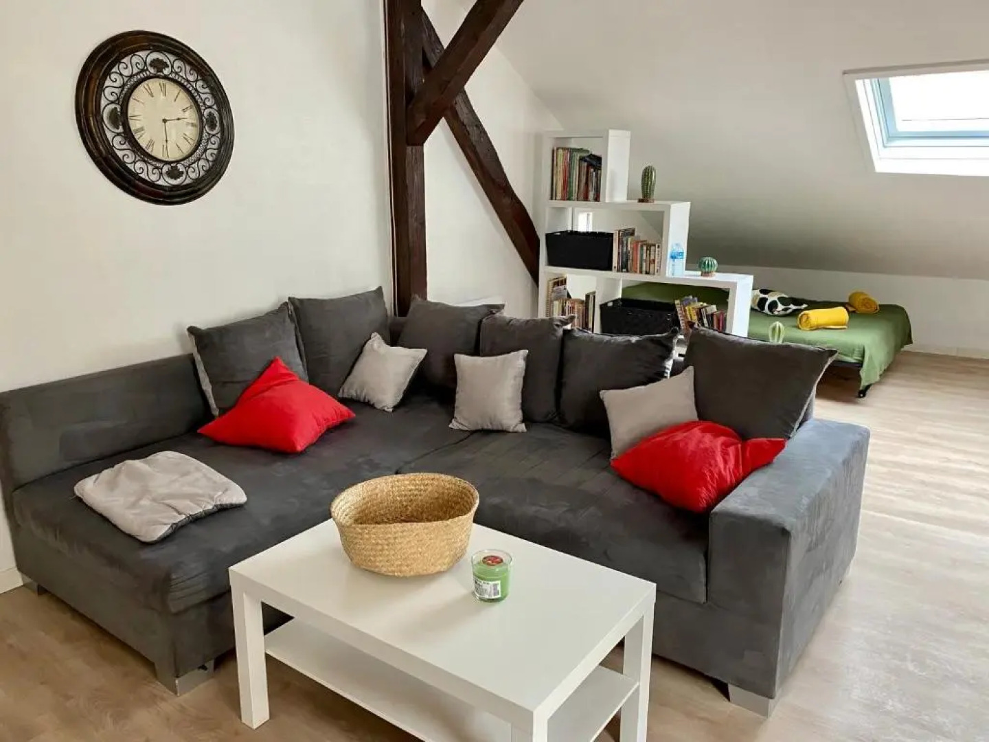 Authentic Loft - 10 Min To the City Center
