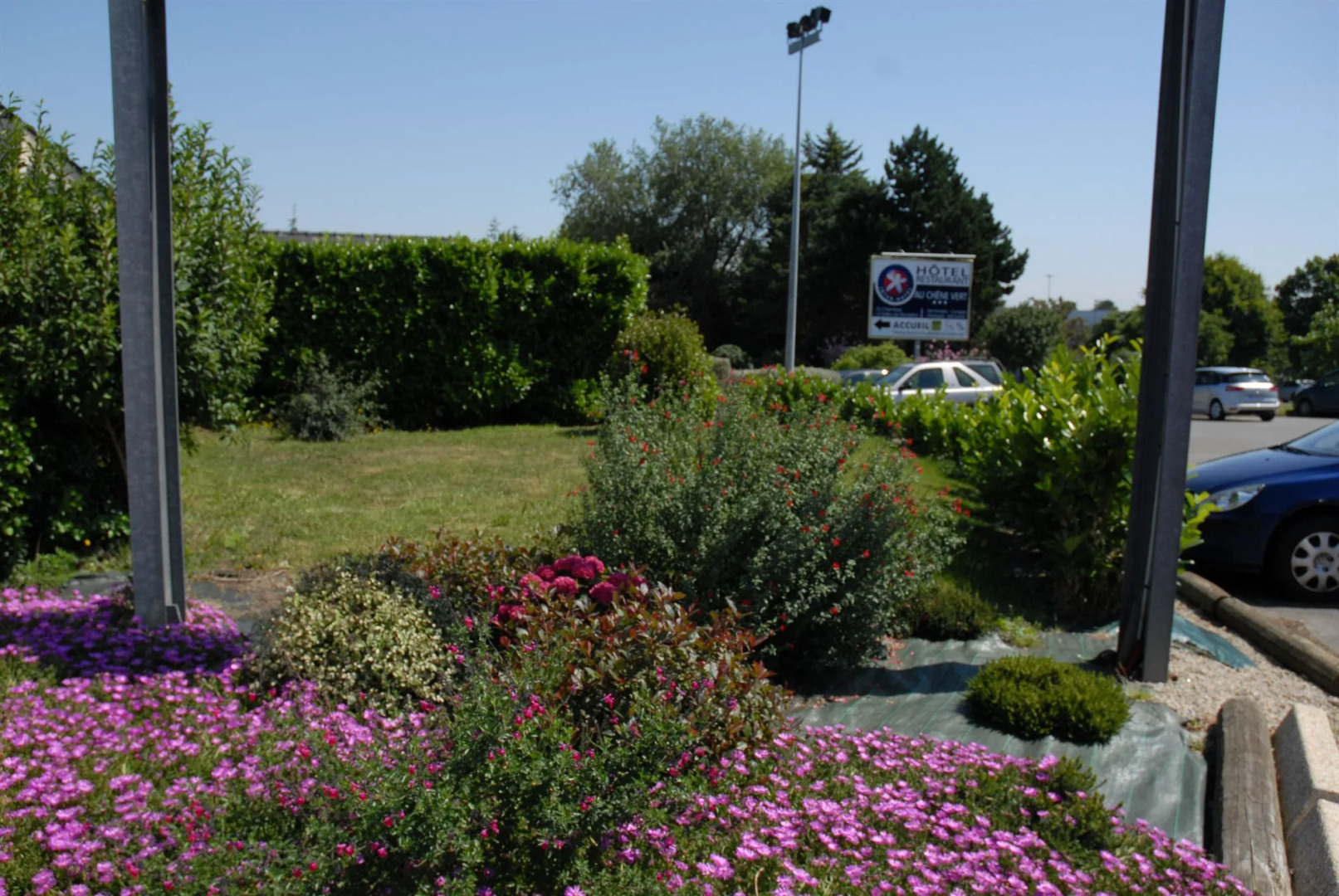 Logis Hôtel Au Chêne Vert