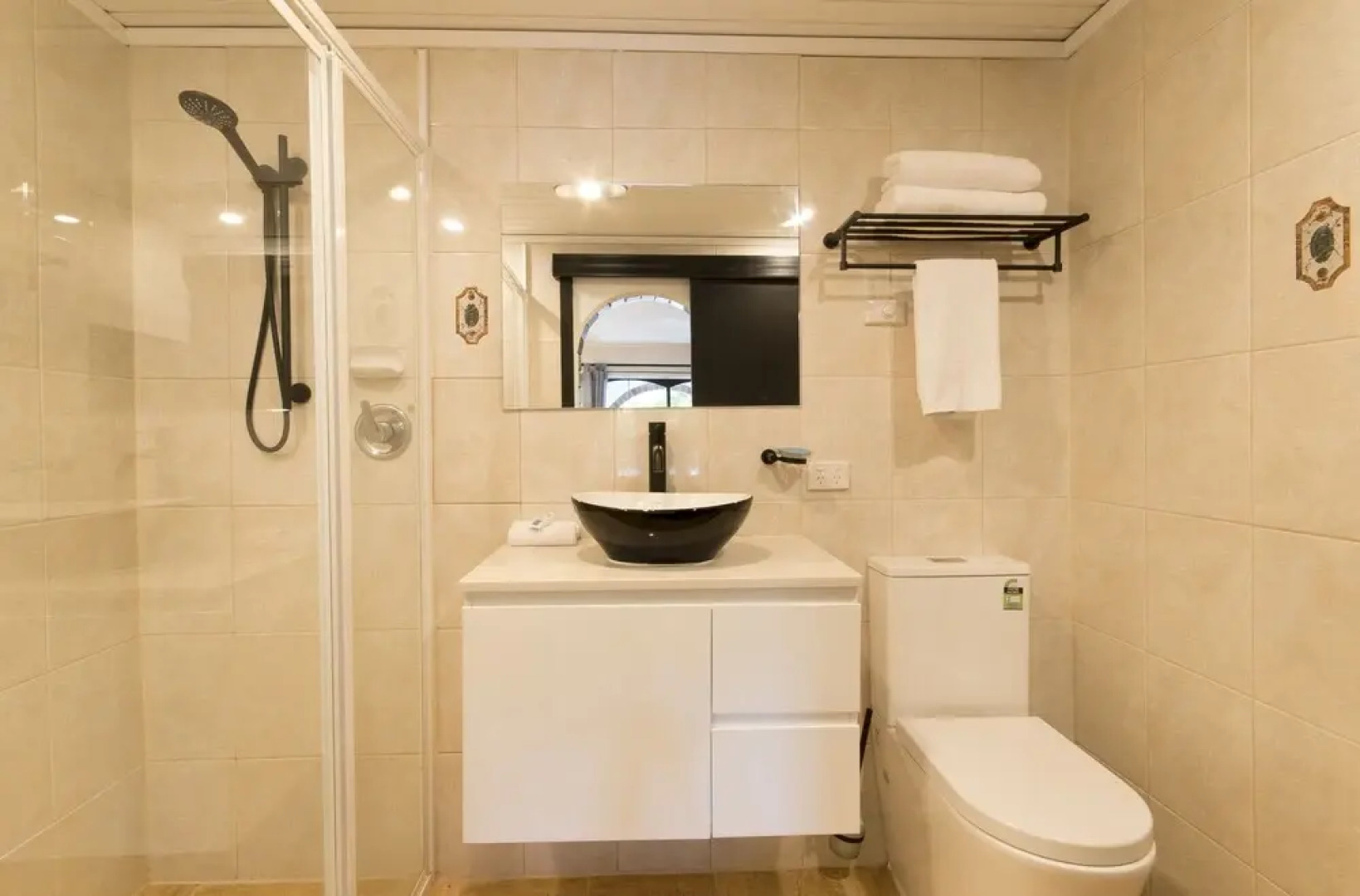 The Manor Basket Range