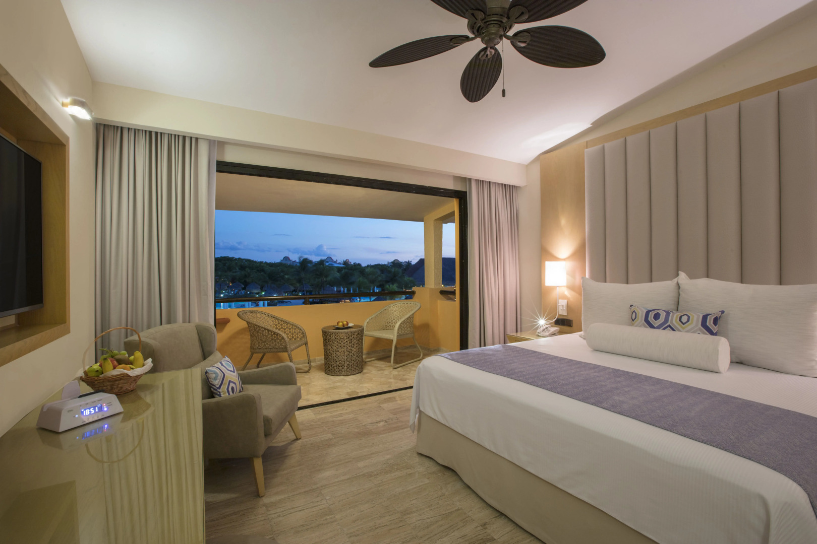 Grand Palladium Select White Sand Resort & Spa - All Inclusive
