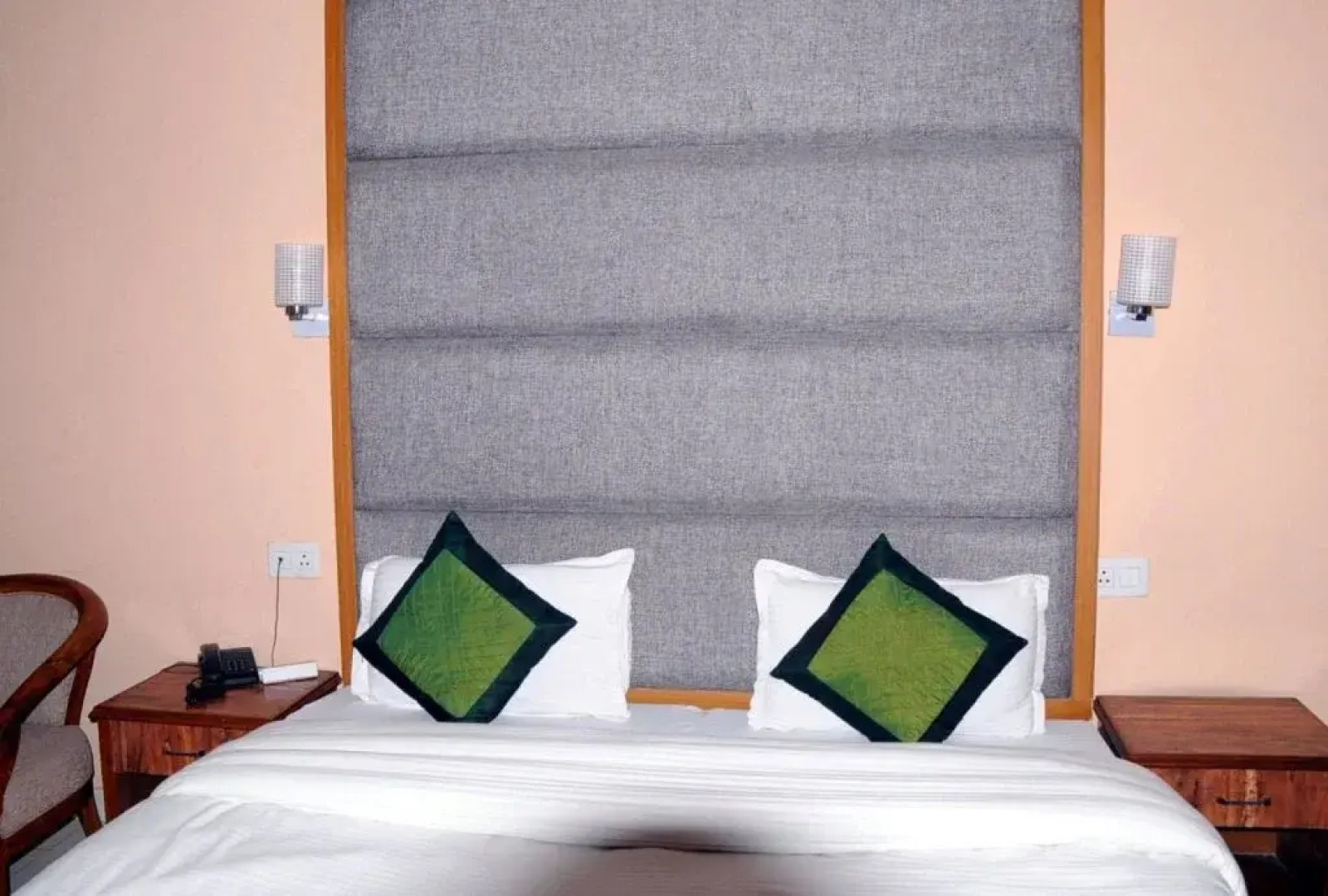 OYO 16006 Hotel Meedo's Grand