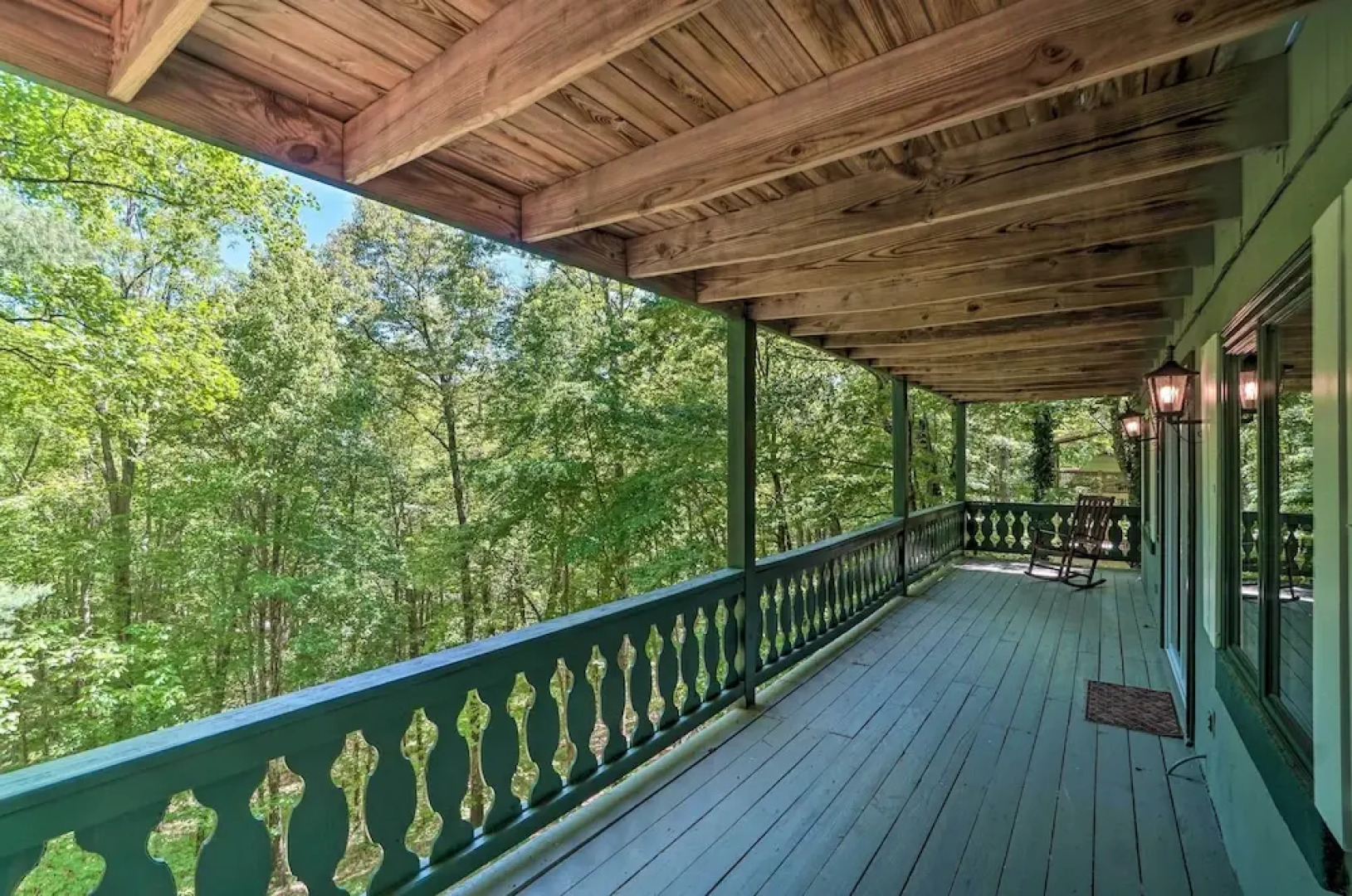 Serene Sky Valley Family Chalet w/ Fireplace