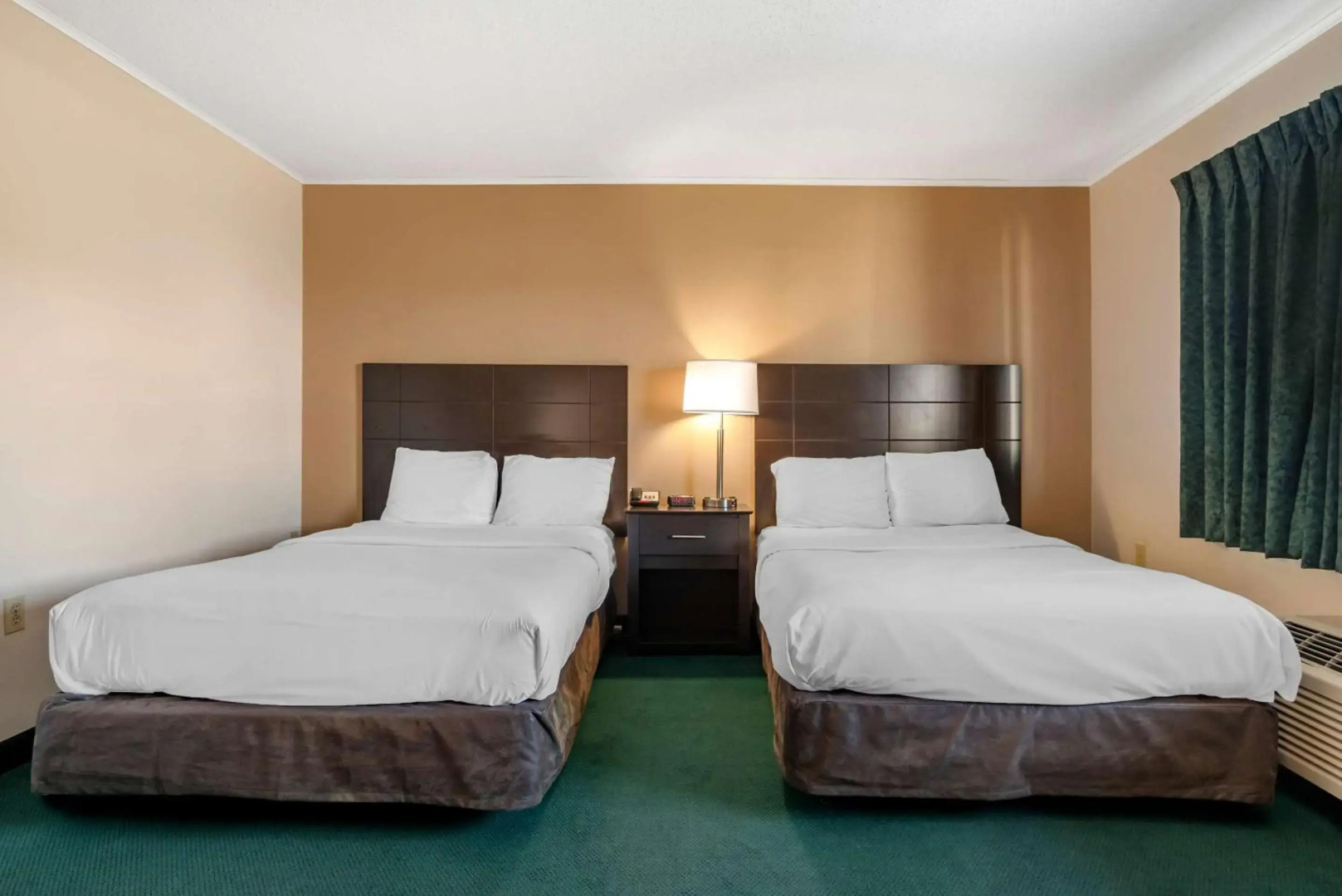Rodeway Inn & Suites Rehoboth Beach