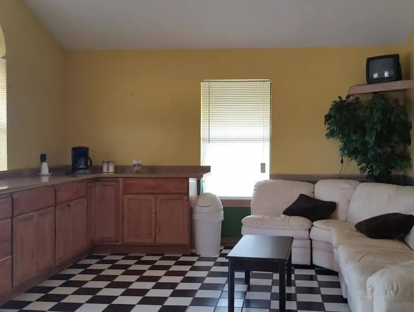 Garden Inn and Suites Hebbronville