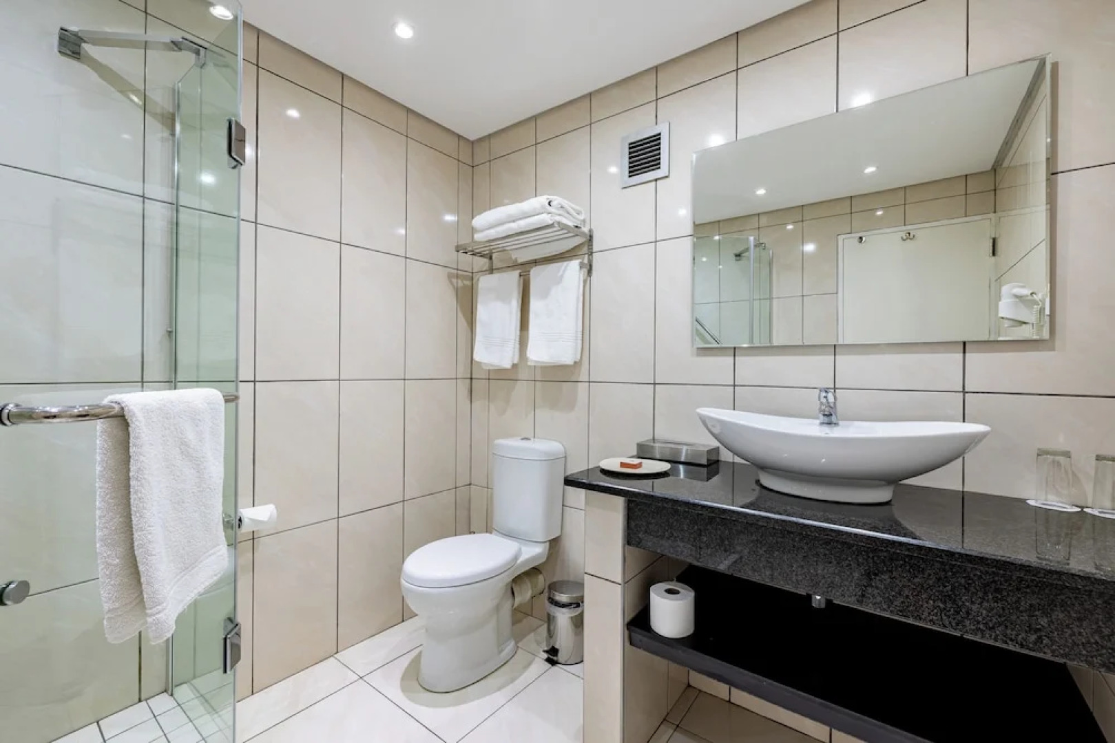 African Sky Hotels - Newcastle Inn