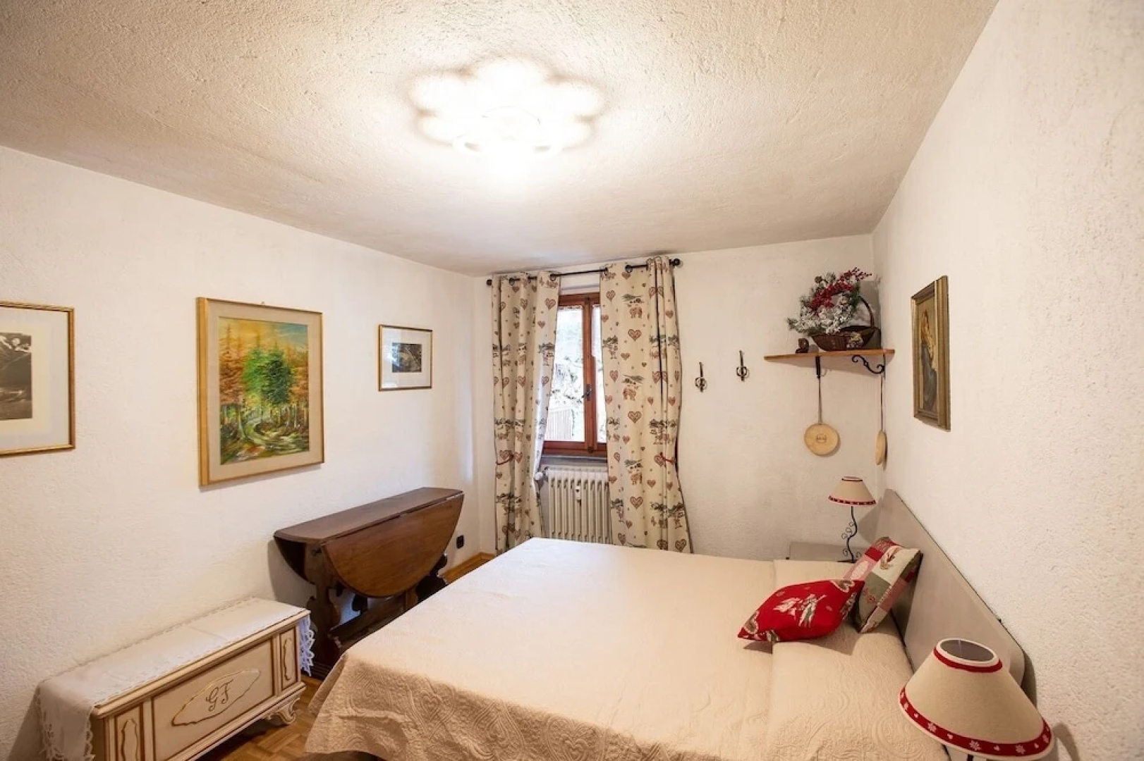 JOIVY Flat For 6, In The Historic Town Pré-Saint-Didier