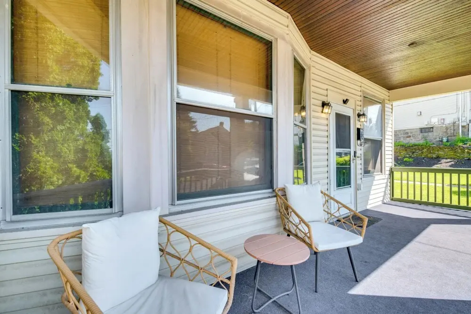 2 Mi to Steamtown Nhs: Family Home w/ Backyard!