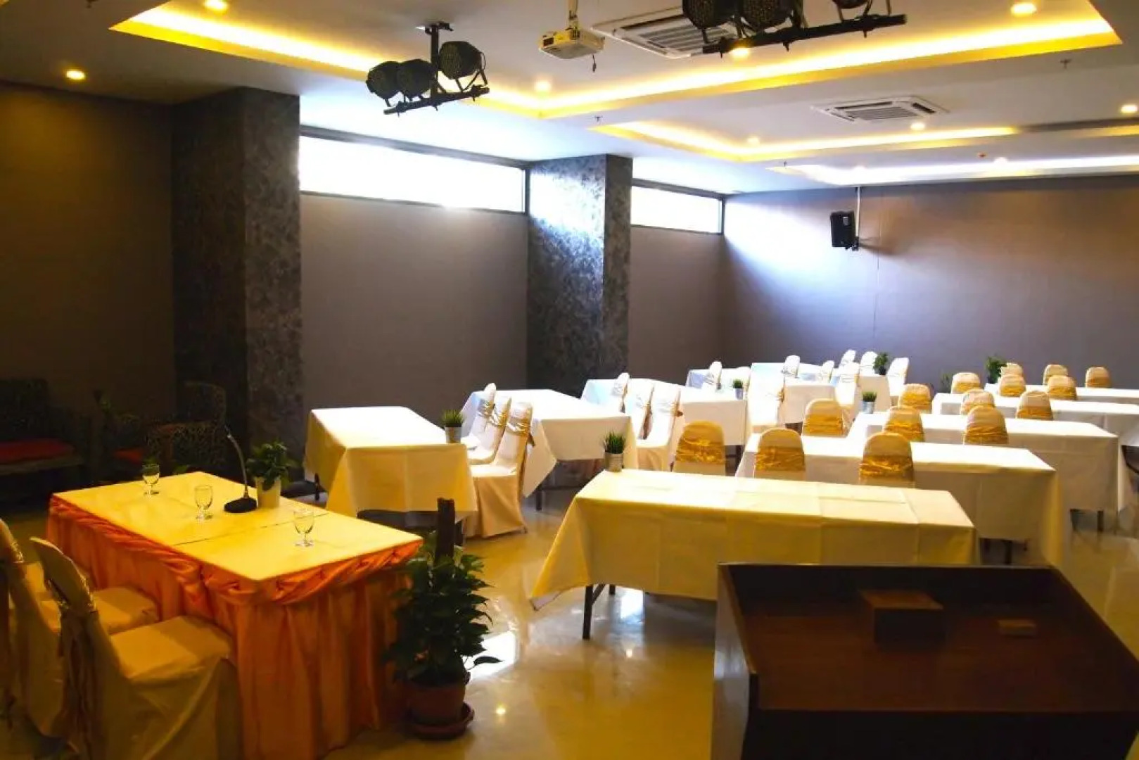 Отель Gu Hotel Patong