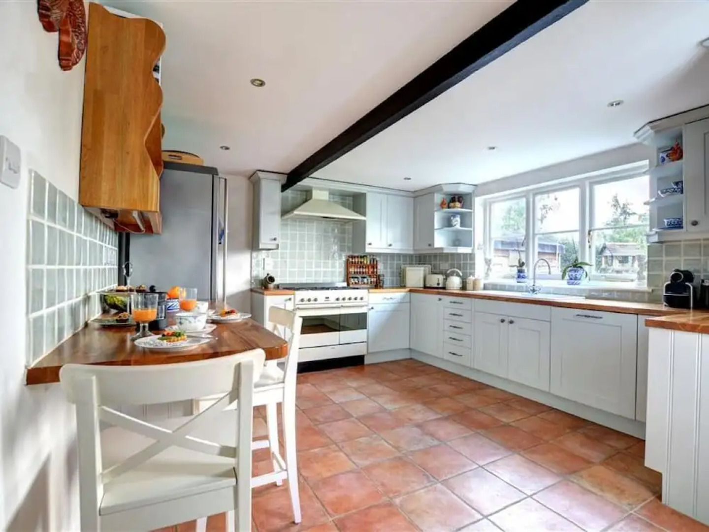 Stunning Holiday Home in Robertsbridge with Private Garden