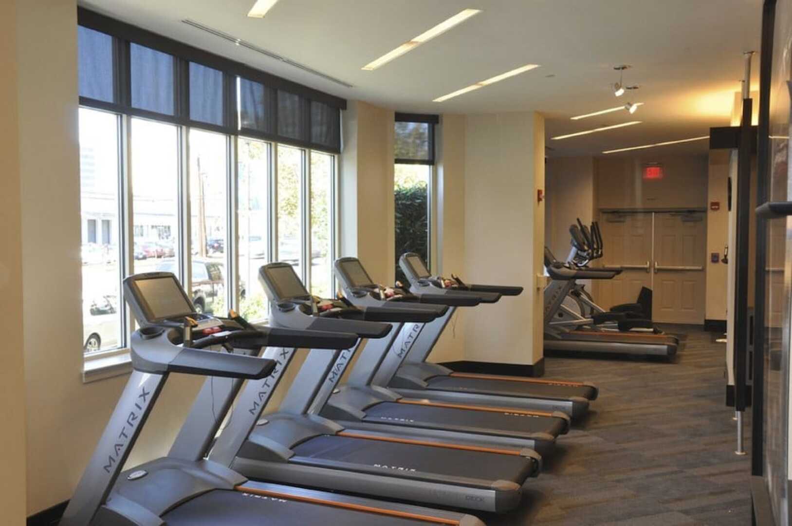 Global Luxury Suites at Pentagon City South