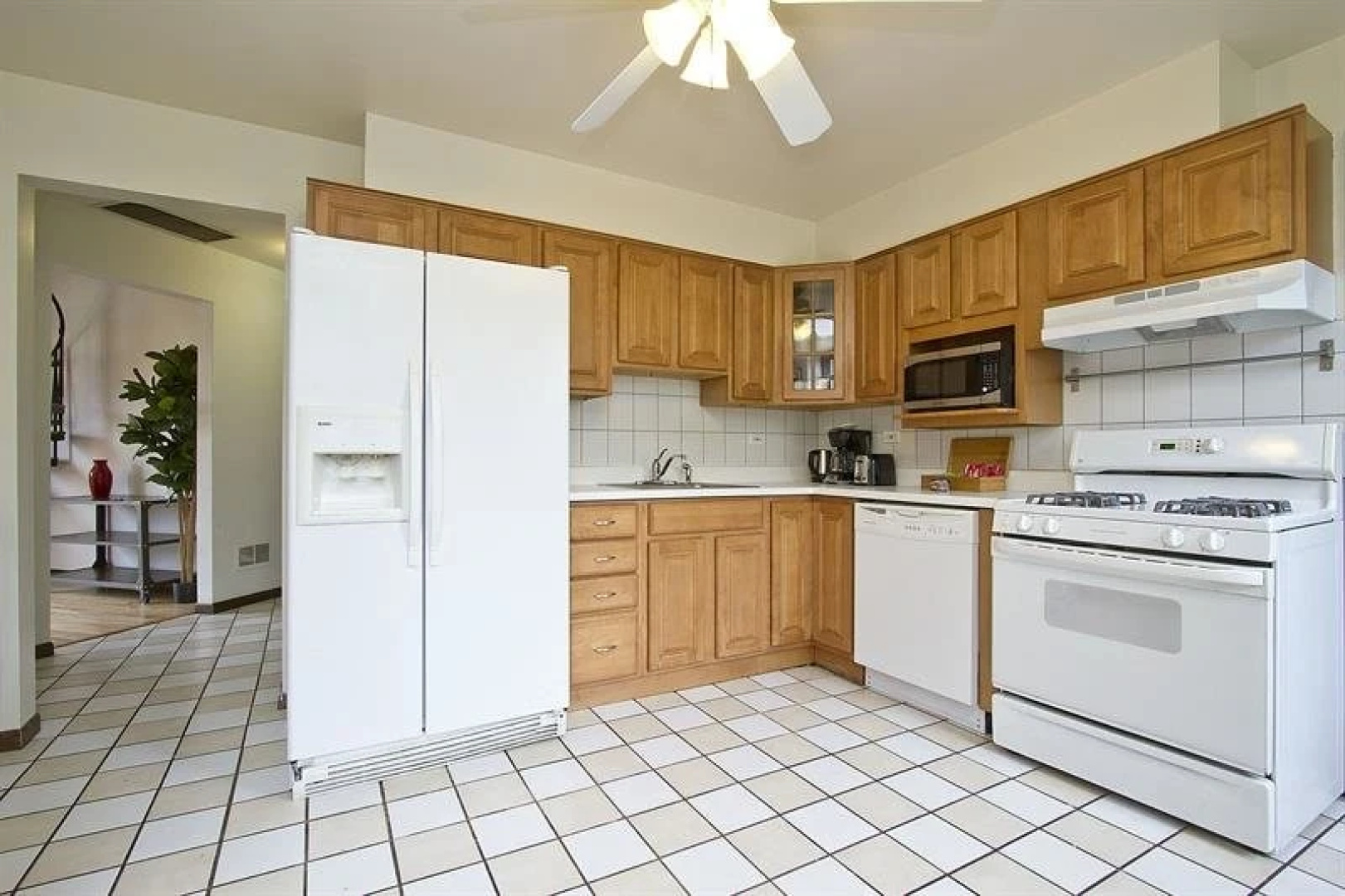 Architectural 6BR in Lincoln Park by Sonder