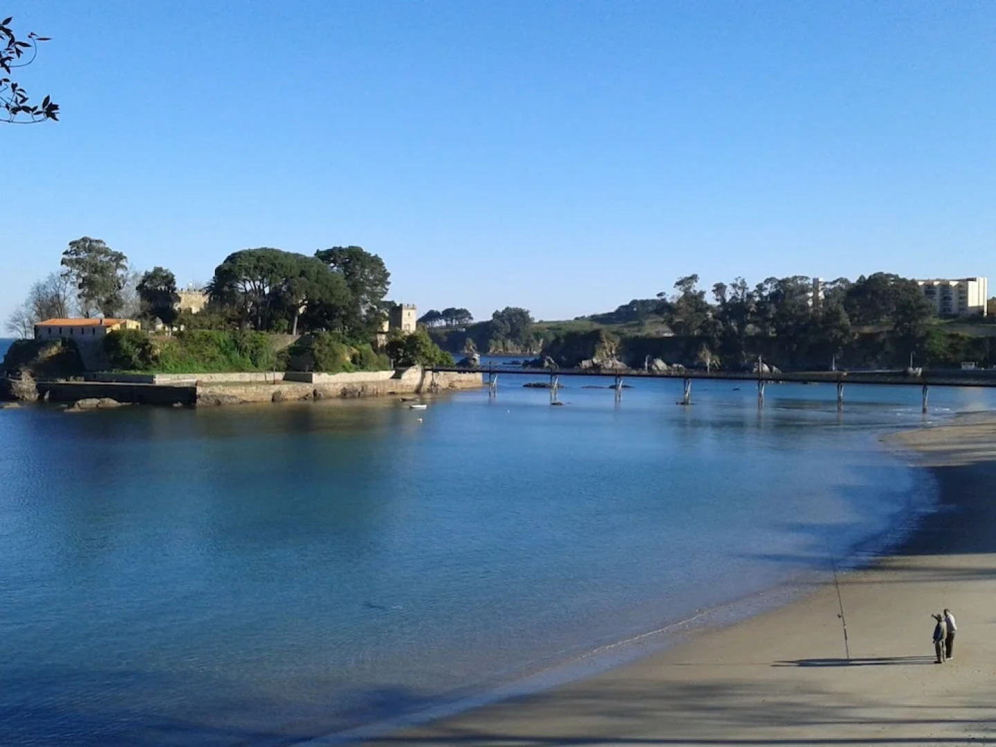 Spacious Holiday Home with Private Pool near Sea & Boulevard in Oleiros